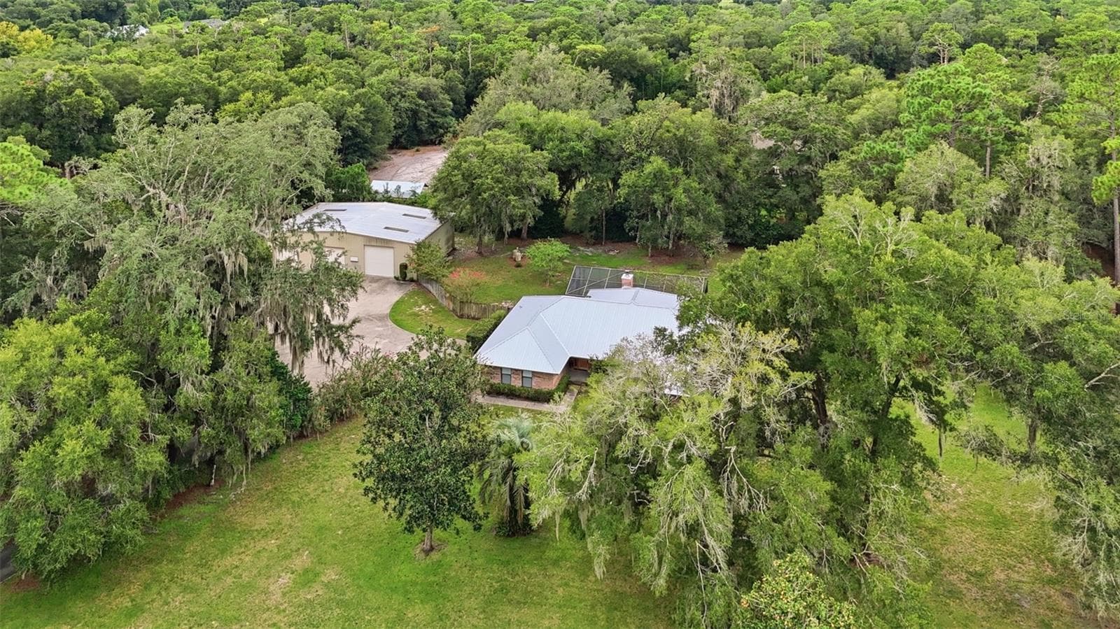 FRONT AERIAL VIEW - 1530 W BERESFORD RD, DELAND
