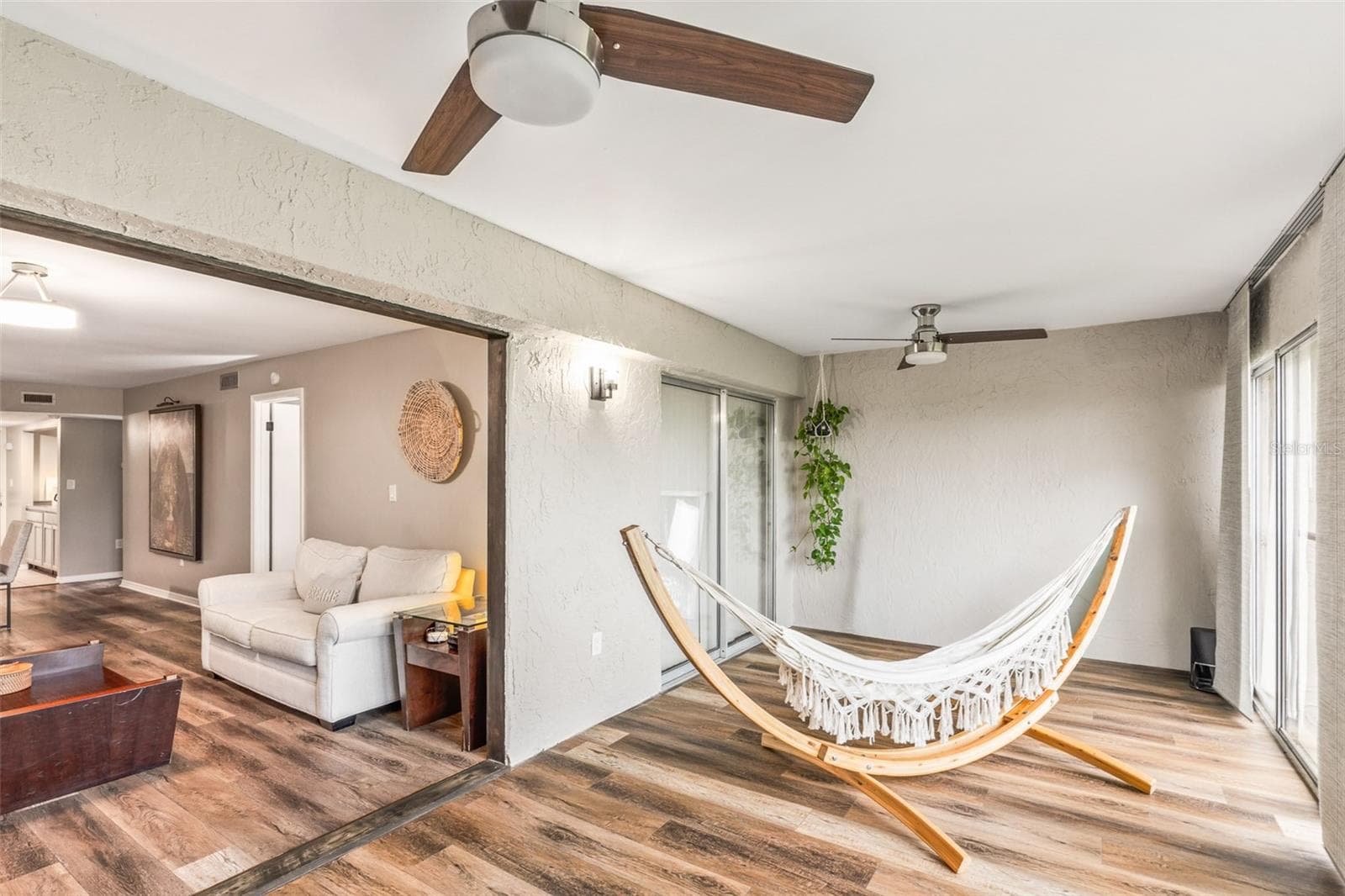 Condominium at 90 HIGHLAND AVE S #402, TARPON SPRINGS, photo 20 of 48