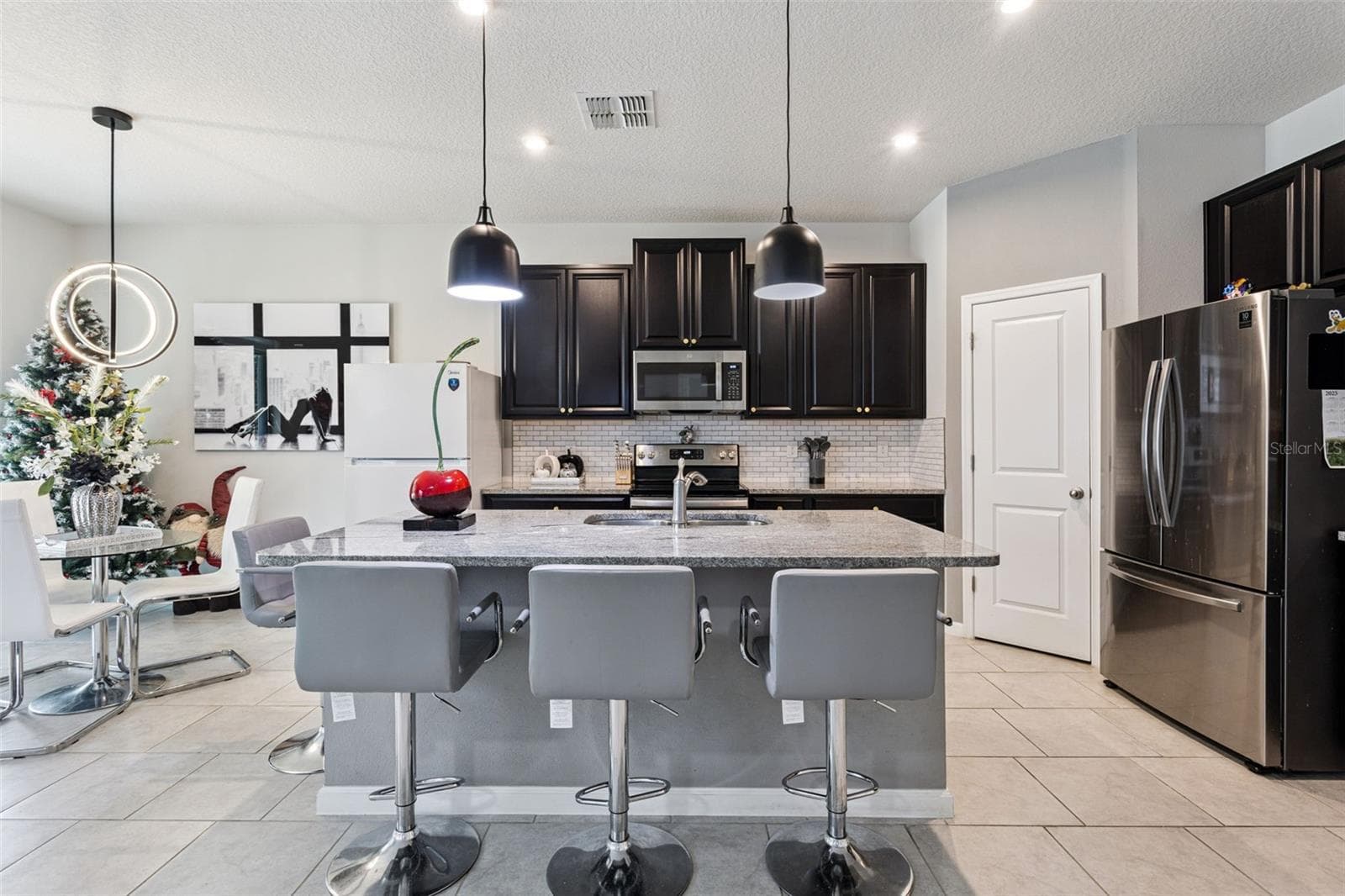 Single Family Residence at 260 WHIRLAWAY DR, DAVENPORT, photo 13 of 33