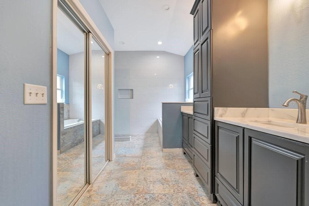 Primary Bathroom - 3732 GATLIN RIDGE DR, ORLANDO