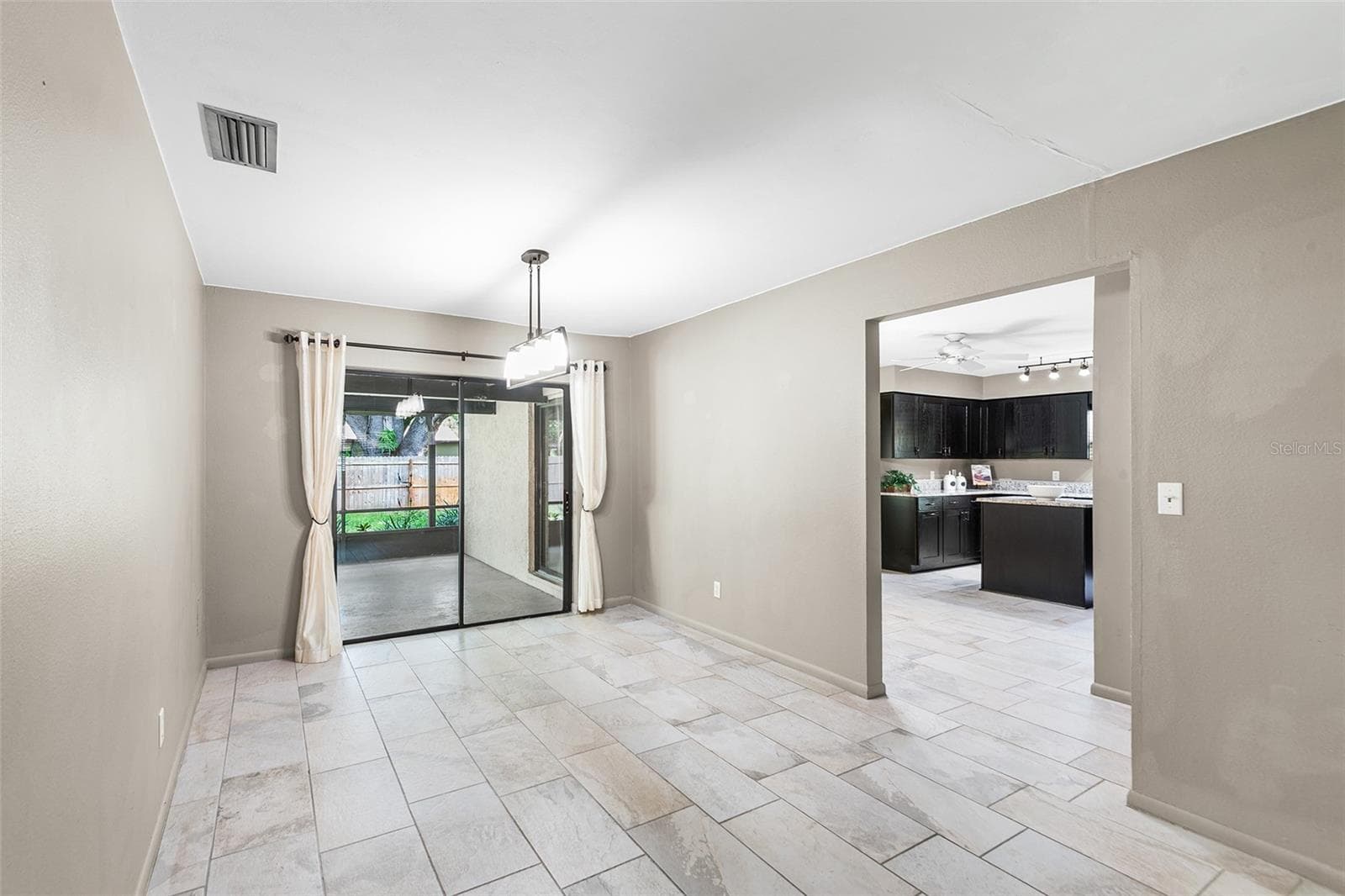 Dining Room adjacent to the updated Kitchen! - 216 SHORE LOOP, WINTER HAVEN