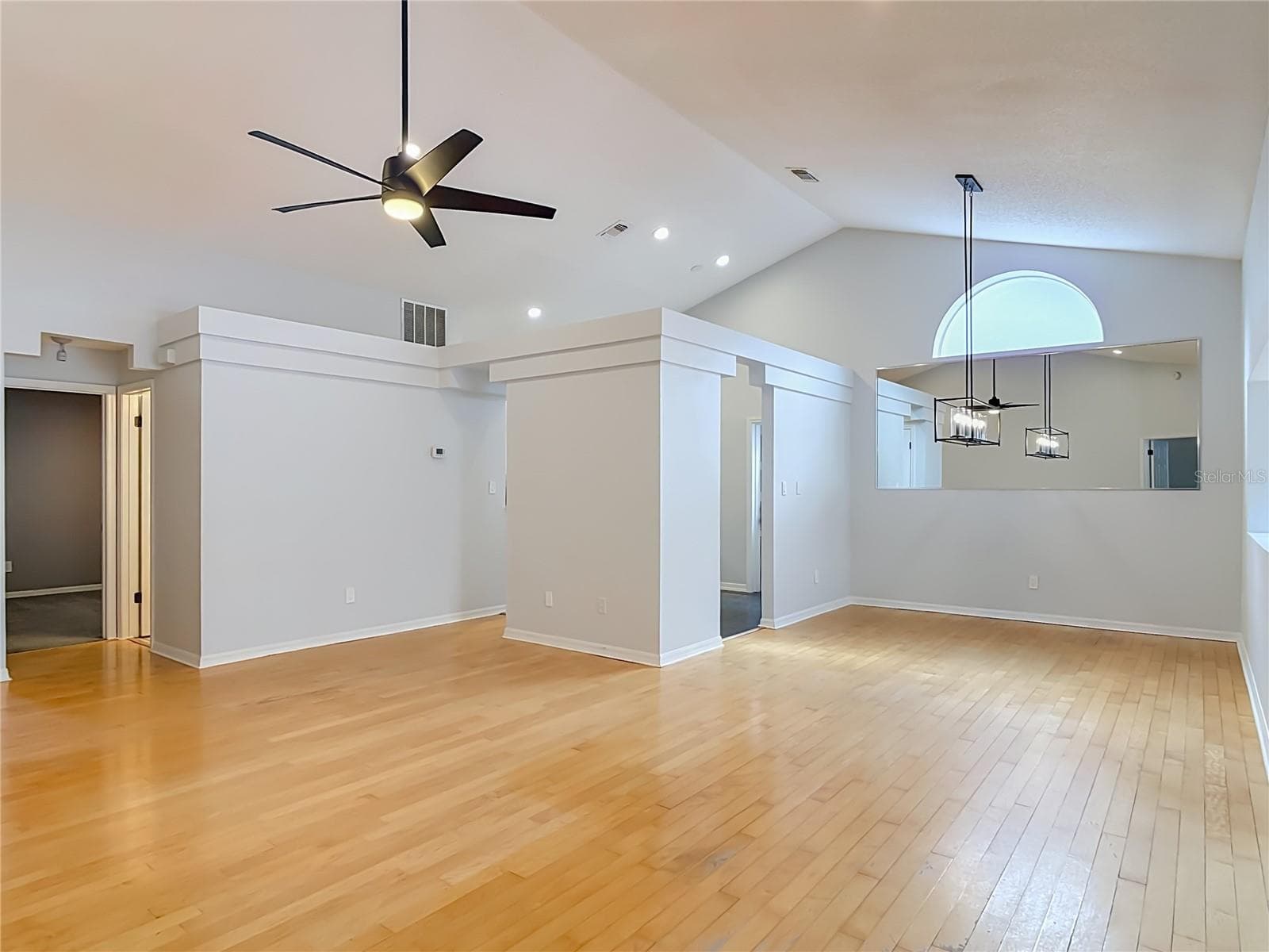 Single Family Residence at 744 BARRINGTON CIR, WINTER SPRINGS, photo 7 of 86