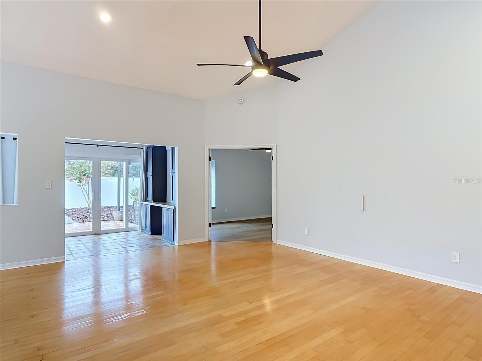 Single Family Residence at 744 BARRINGTON CIR, WINTER SPRINGS, photo 10 of 86
