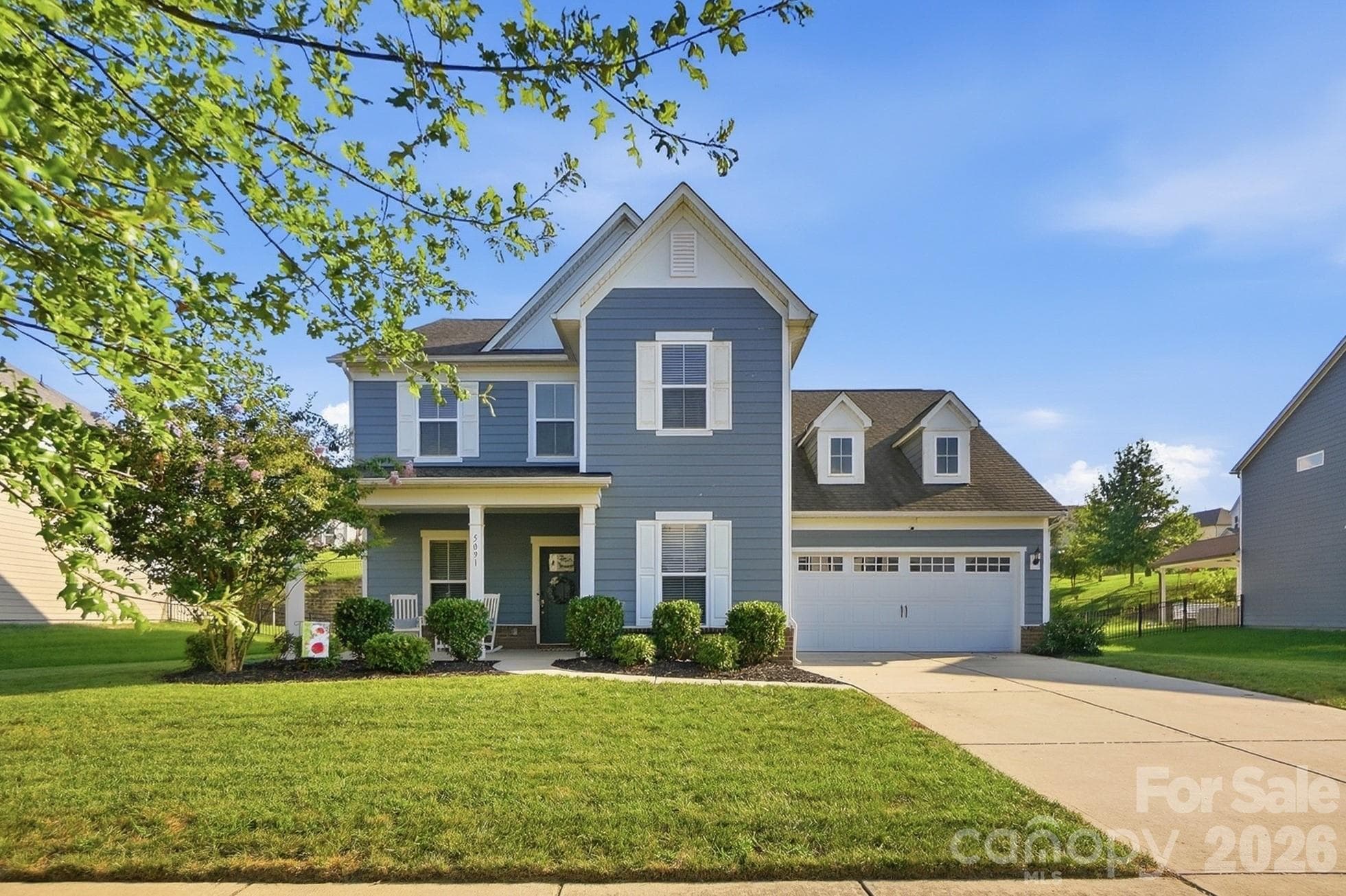 Single Family Residence at 5091 Havencrest Drive, Fort Mill, photo 2 of 47