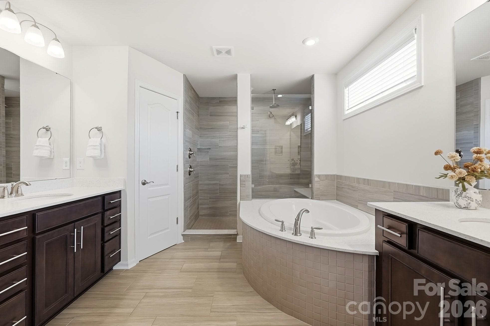 Single Family Residence at 5091 Havencrest Drive, Fort Mill, photo 32 of 47