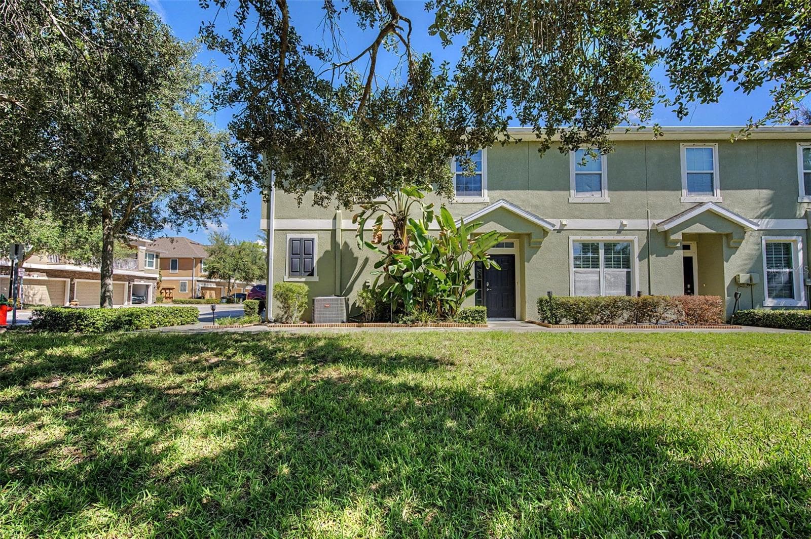 Green space at front door - 7001 INTERBAY BLVD #142, TAMPA