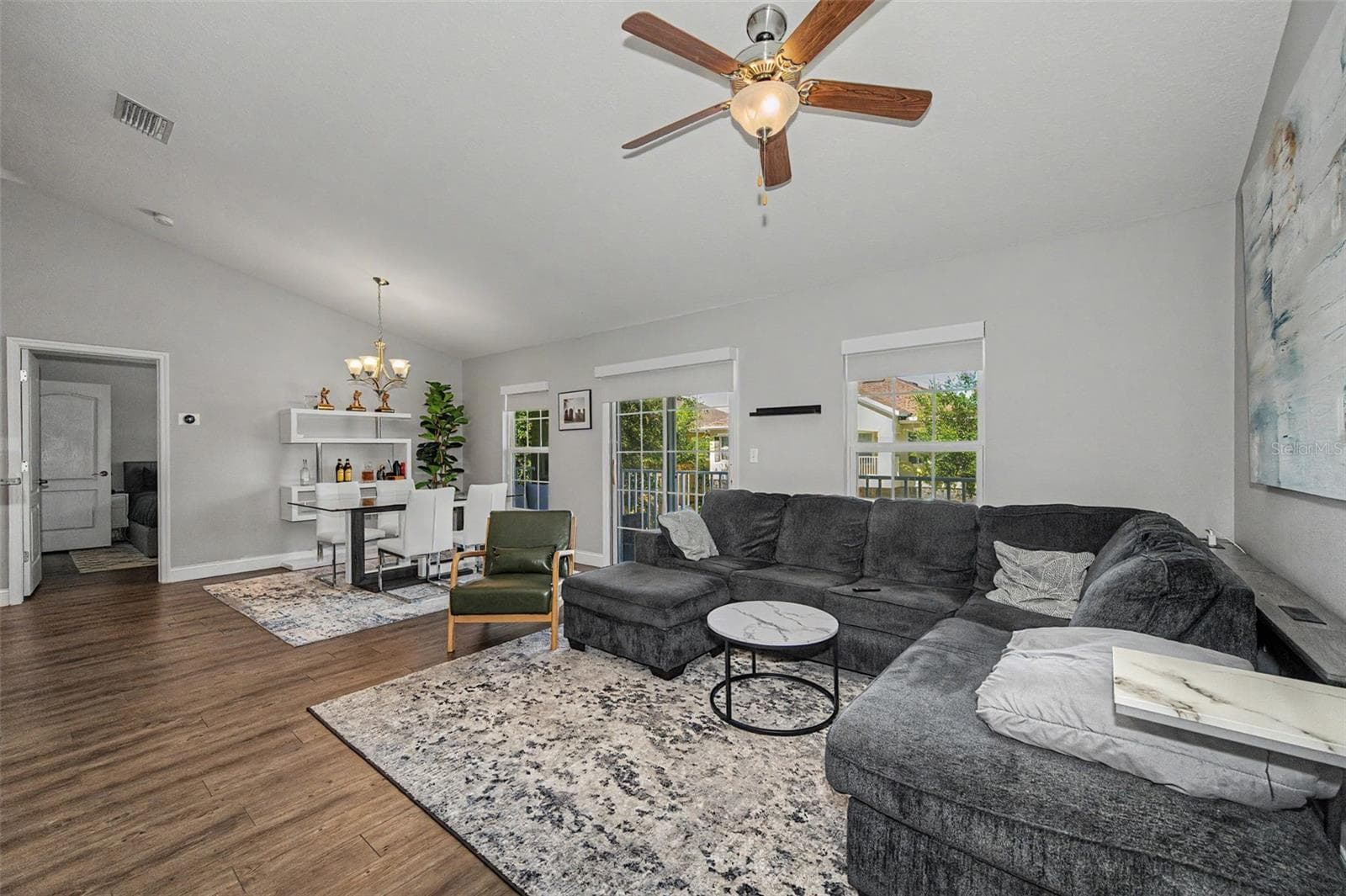 Living Room - 7001 INTERBAY BLVD #142, TAMPA