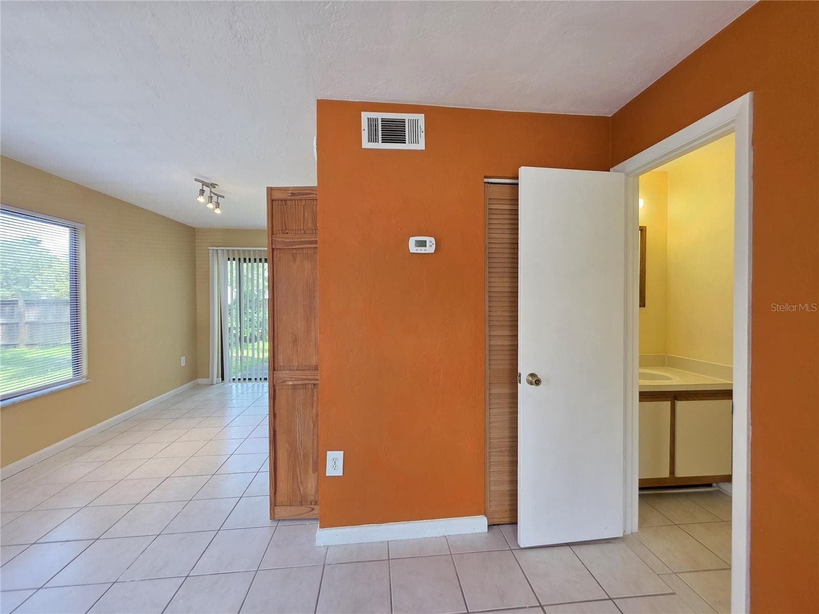 Condominium at 2300 SW 43RD ST #M1, GAINESVILLE, photo 10 of 23