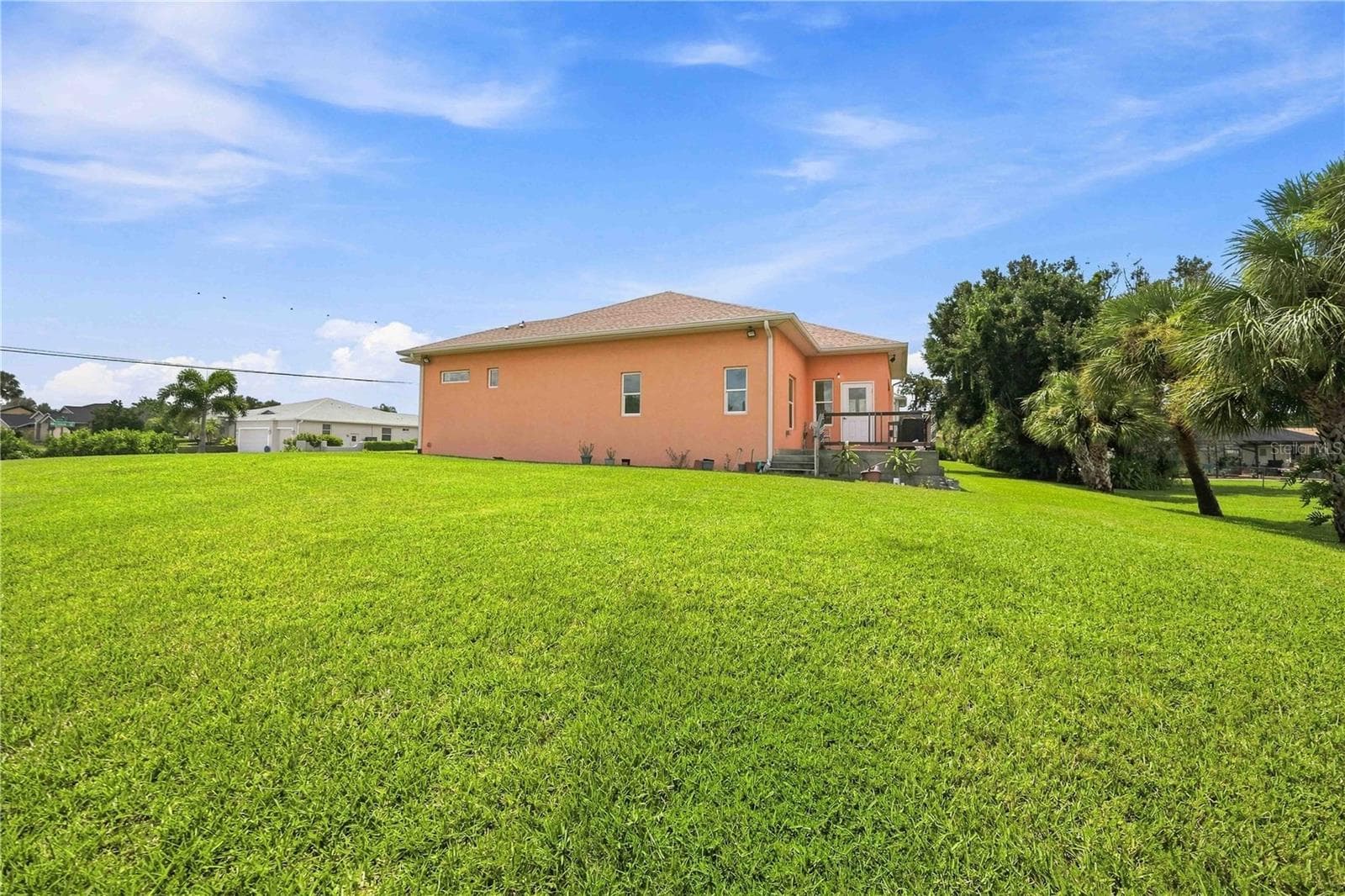 Room for a pool overlooking the pond - 200 MONTANA AVE, NOKOMIS