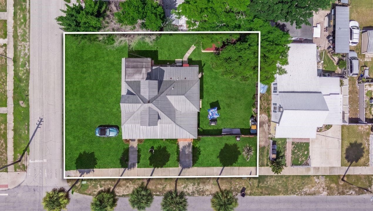 Single Family Residence at 1024 VERMONT AVE, ST CLOUD, photo 4 of 44
