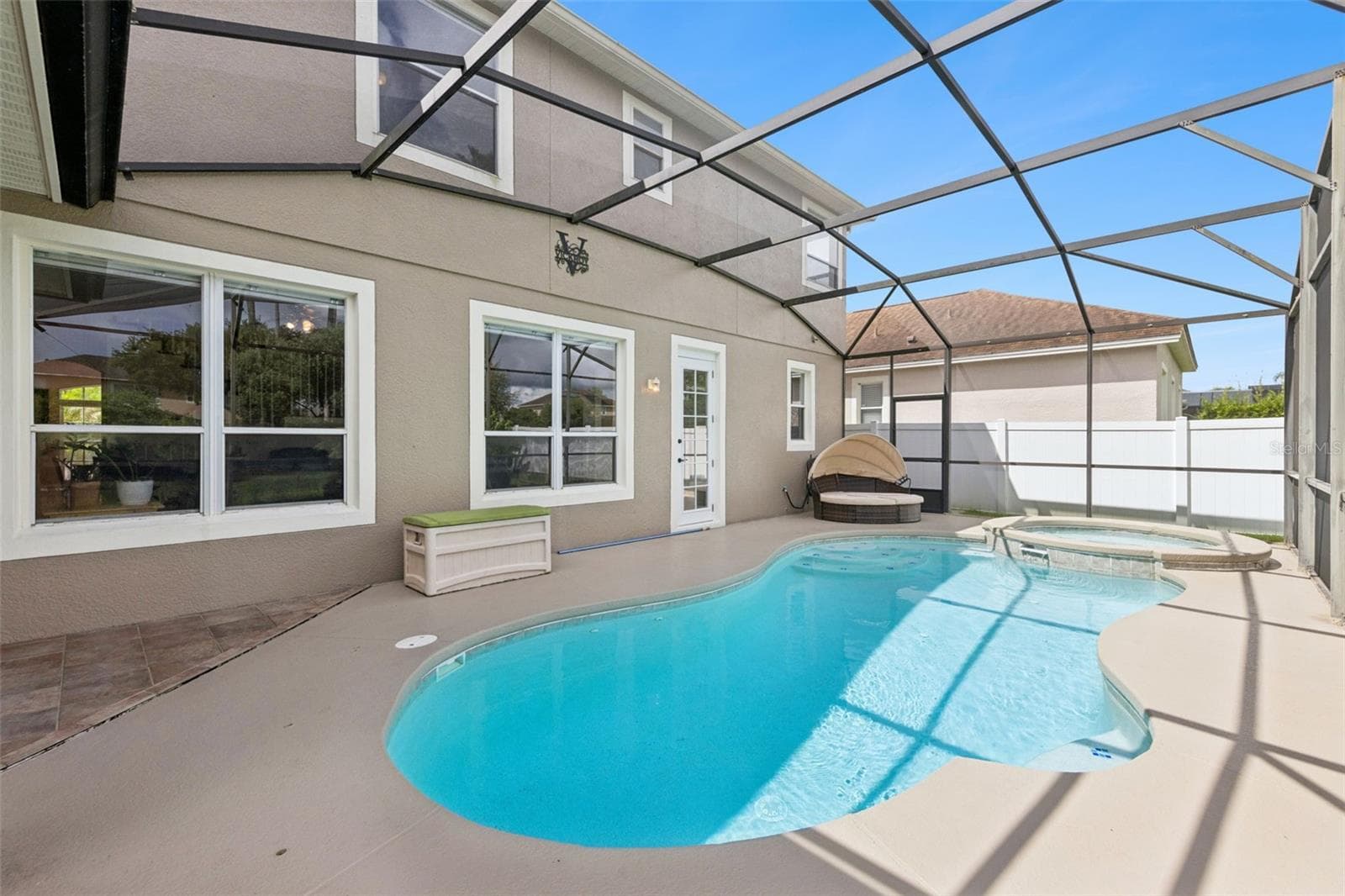 Screen Enclosed Heated Pool and Spa - 14639 RIVIERA POINTE DR, ORLANDO