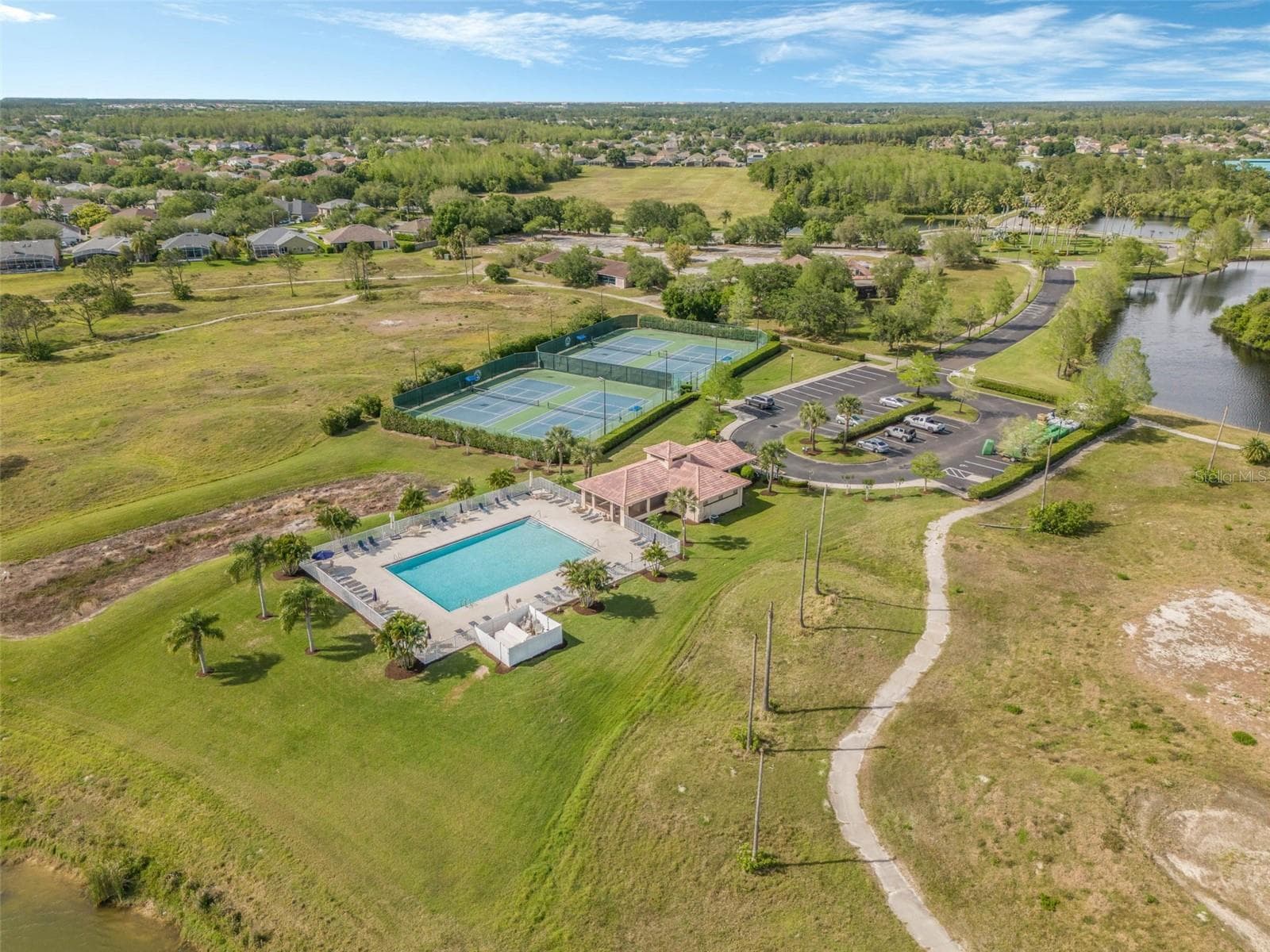 Community Pool and Tennis Courts - 14639 RIVIERA POINTE DR, ORLANDO