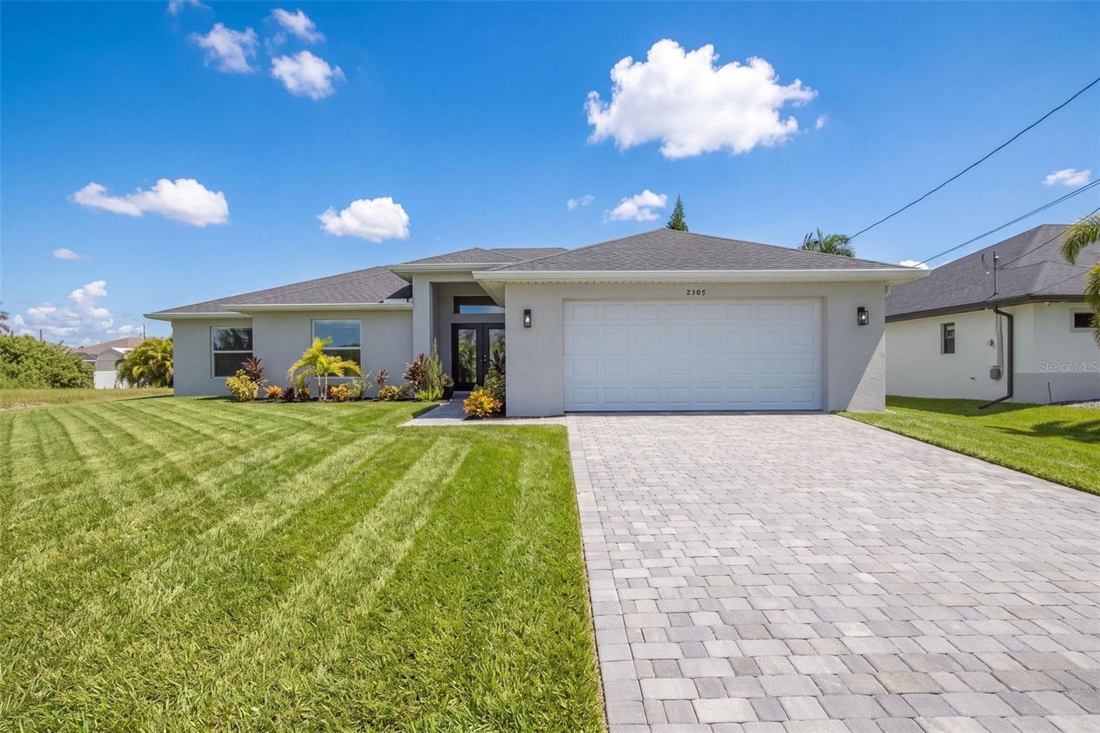 2305 NW 34 AVE