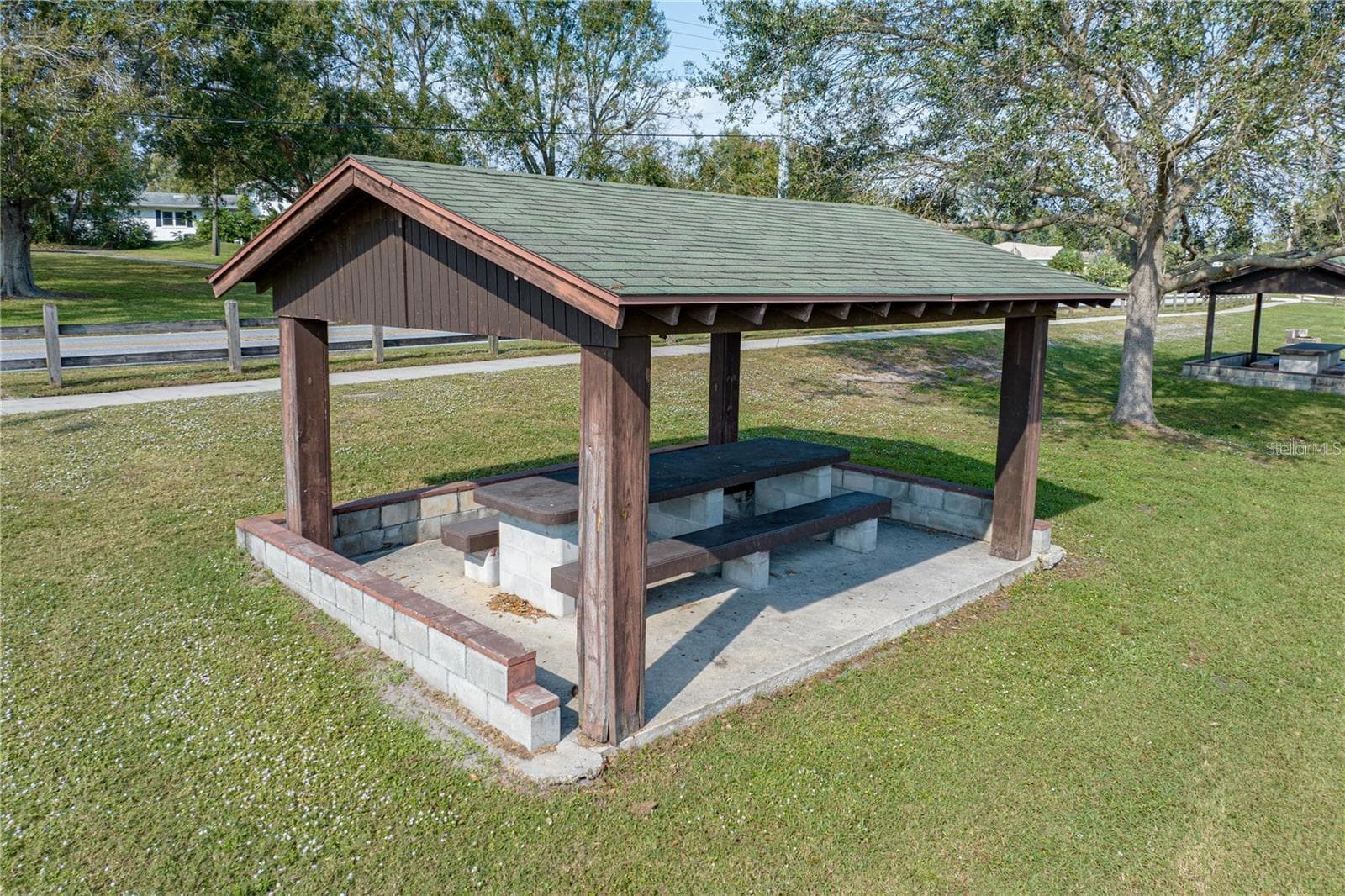 Covered picnic area at park - 216 SHORE LOOP, WINTER HAVEN