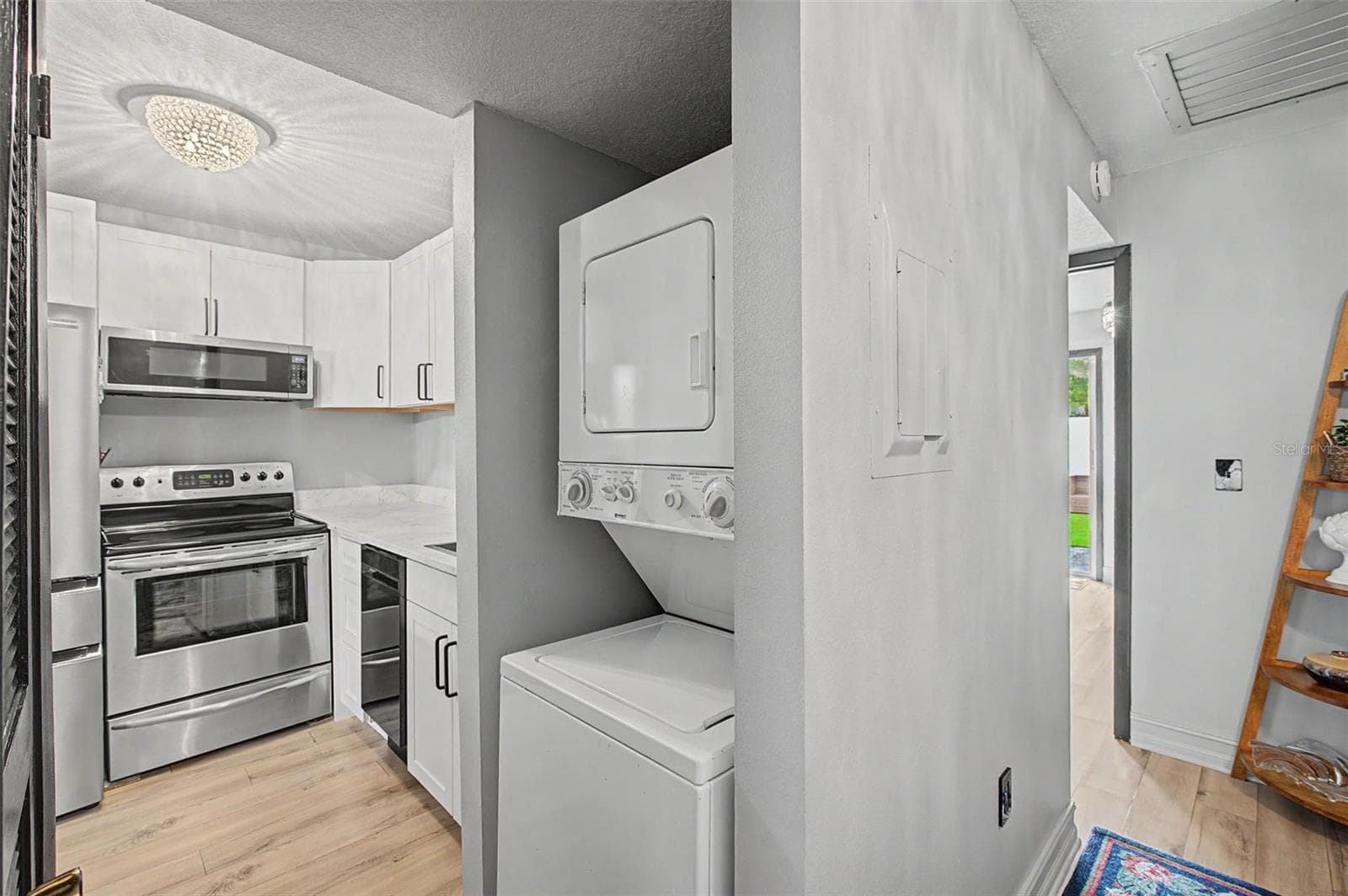 Condominium at 11923 DIETZ DR #8, TAMPA, photo 14 of 35