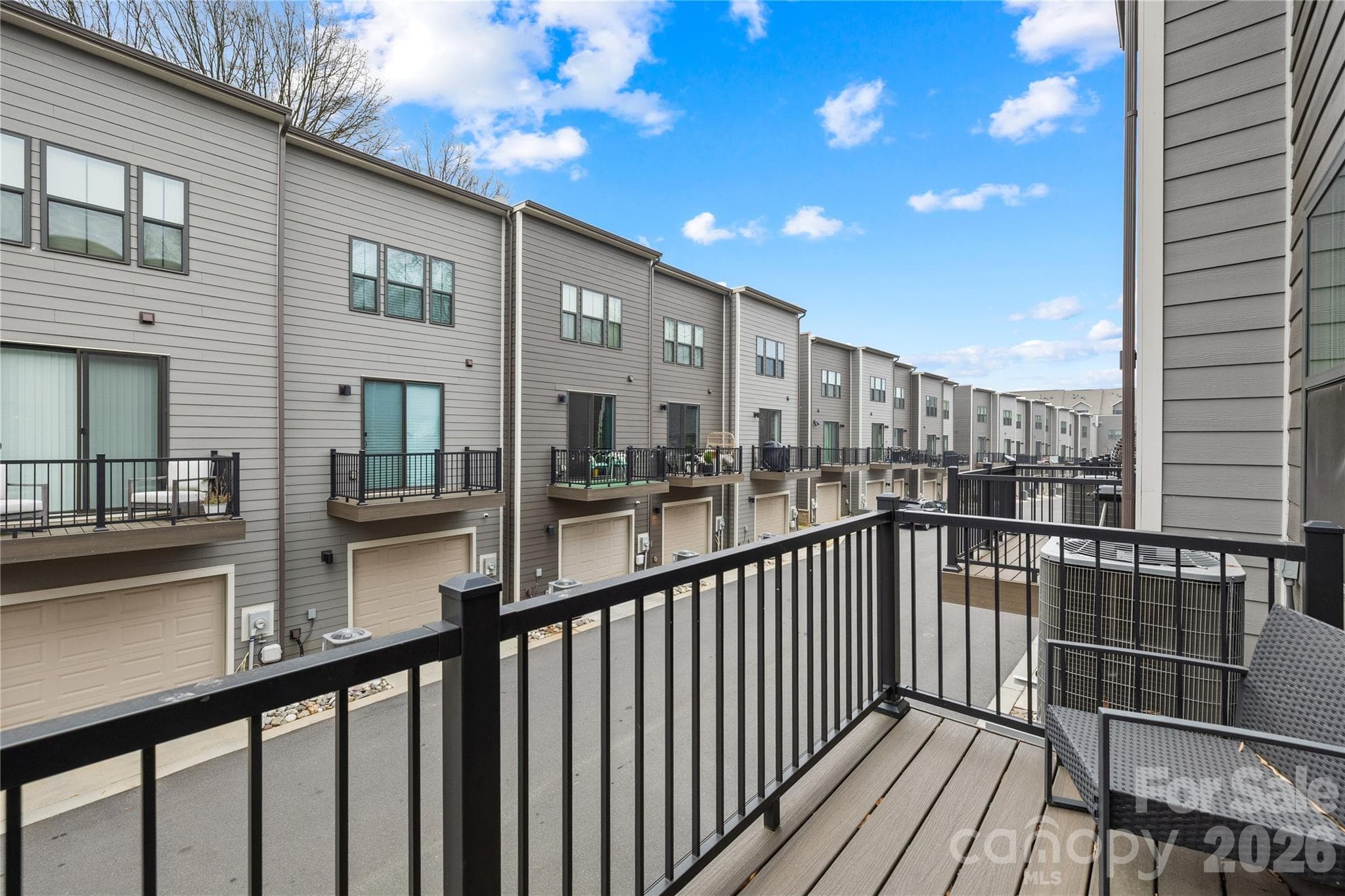 Townhouse at 563 Nantahala Drive, Charlotte, photo 11 of 48