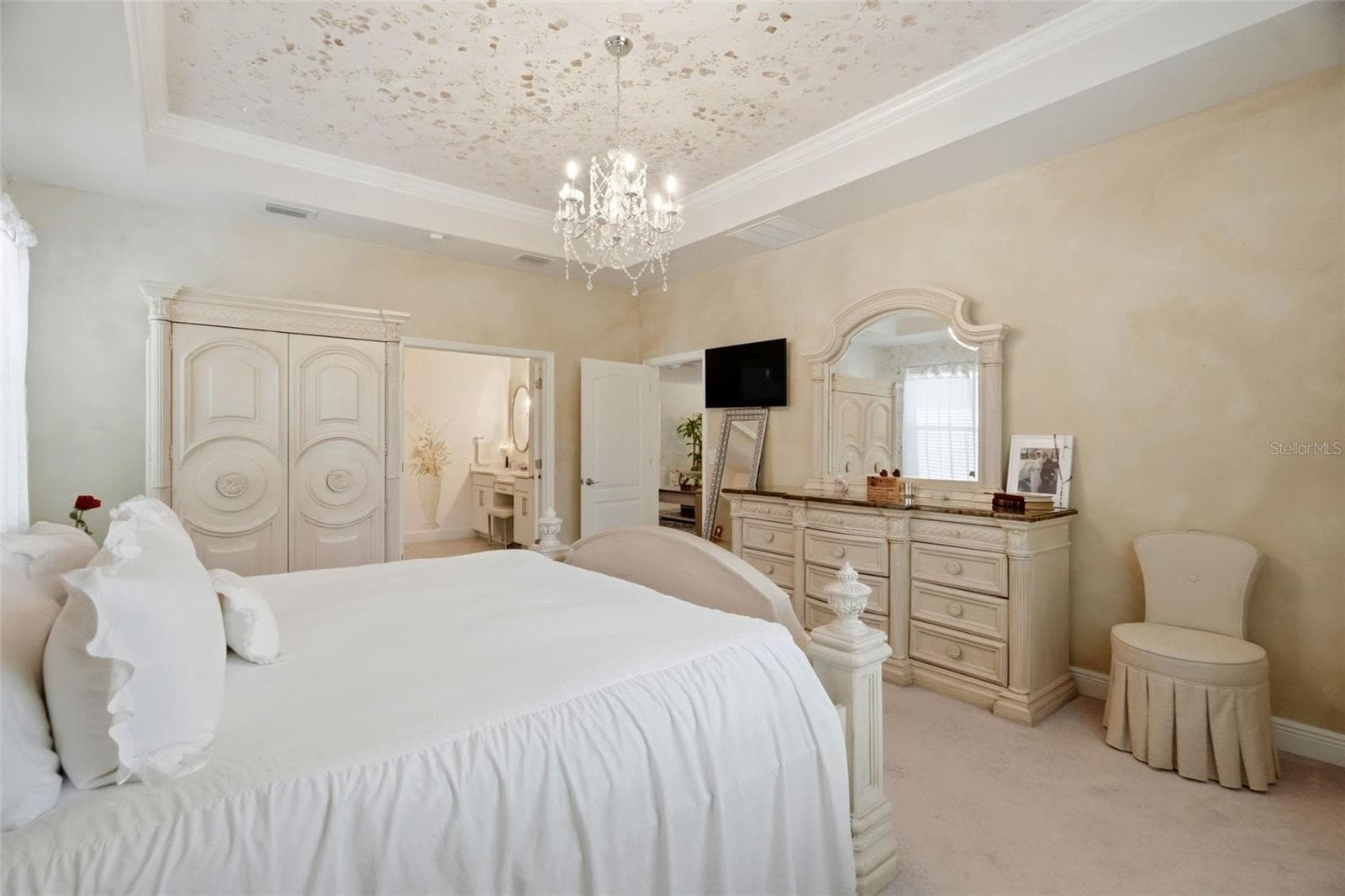 Single Family Residence at 11750 LAKE LUCAYA DR, RIVERVIEW, photo 17 of 49