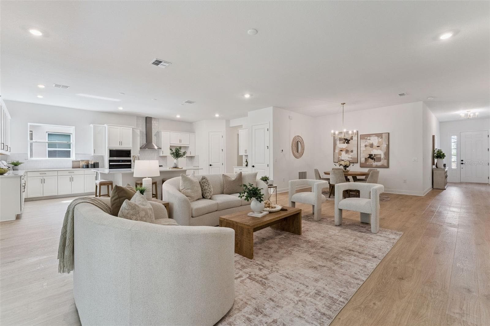 Single Family Residence at 14353 CREST PALM AVE, WINDERMERE, photo 11 of 73