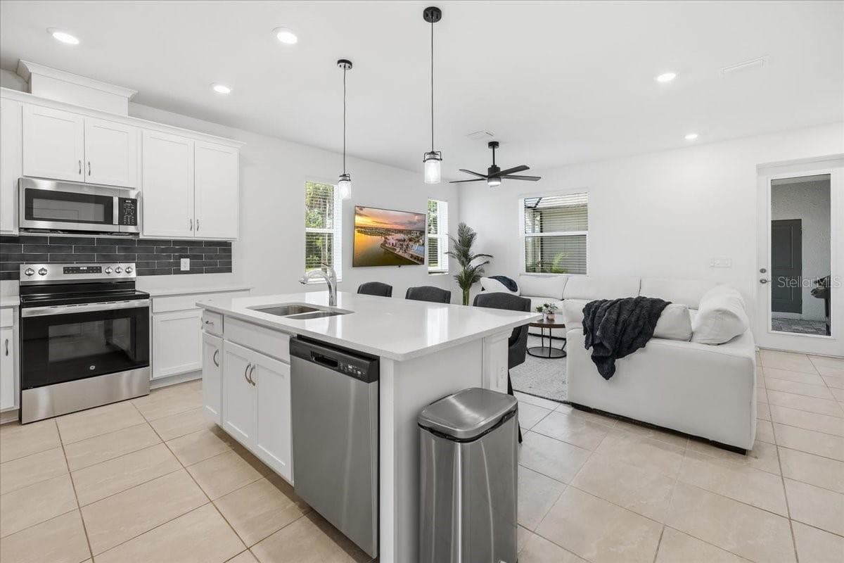 Townhouse at 1872 STERN LN, SARASOTA, photo 15 of 97