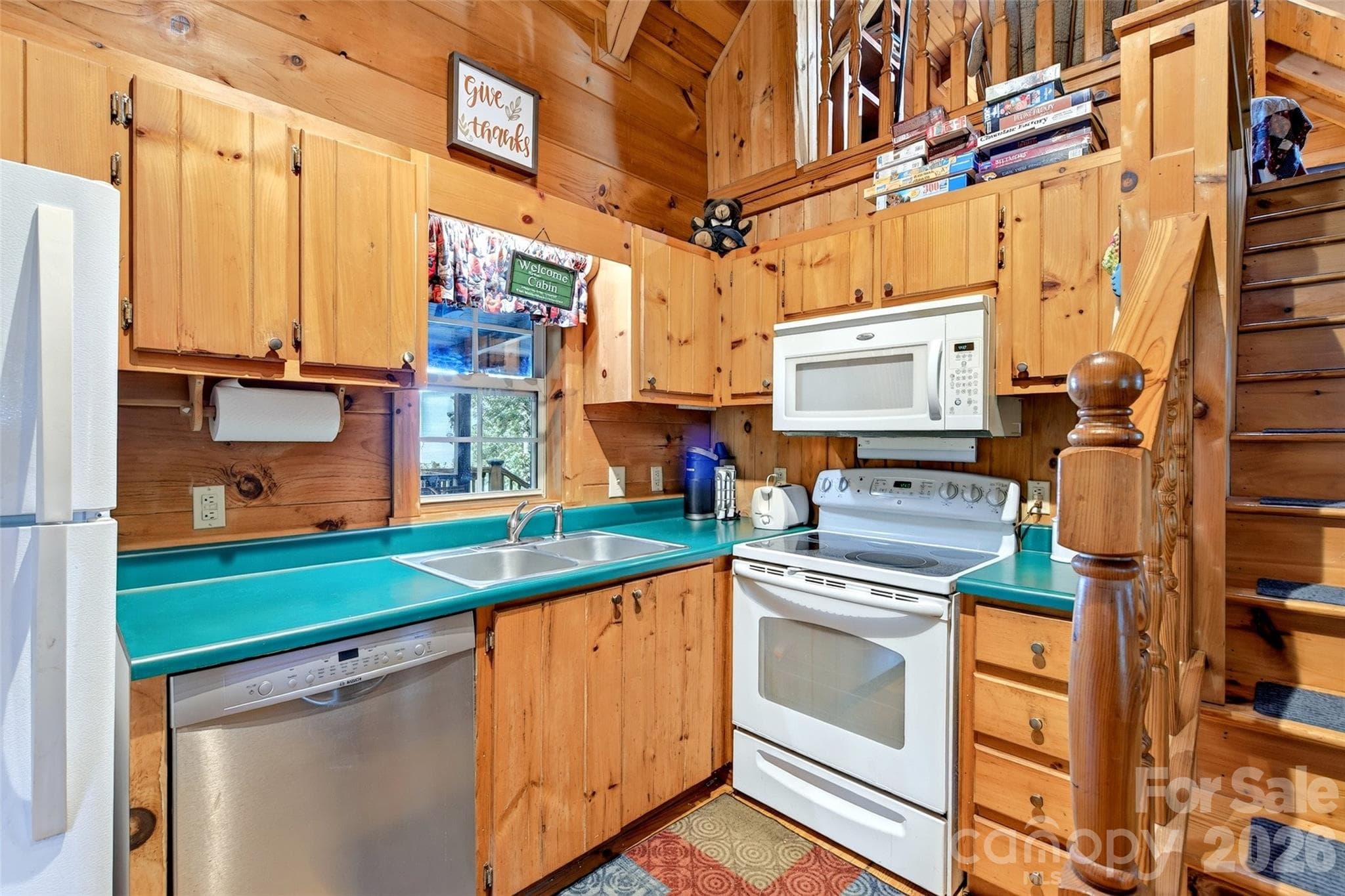 Single Family Residence at 10 Camp Elliott Road, Black Mountain, photo 14 of 47
