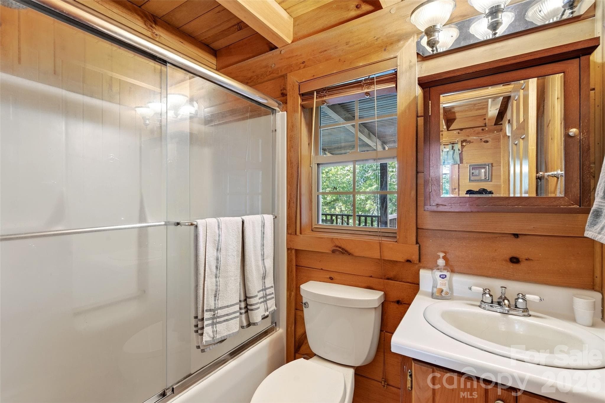 Single Family Residence at 10 Camp Elliott Road, Black Mountain, photo 21 of 47