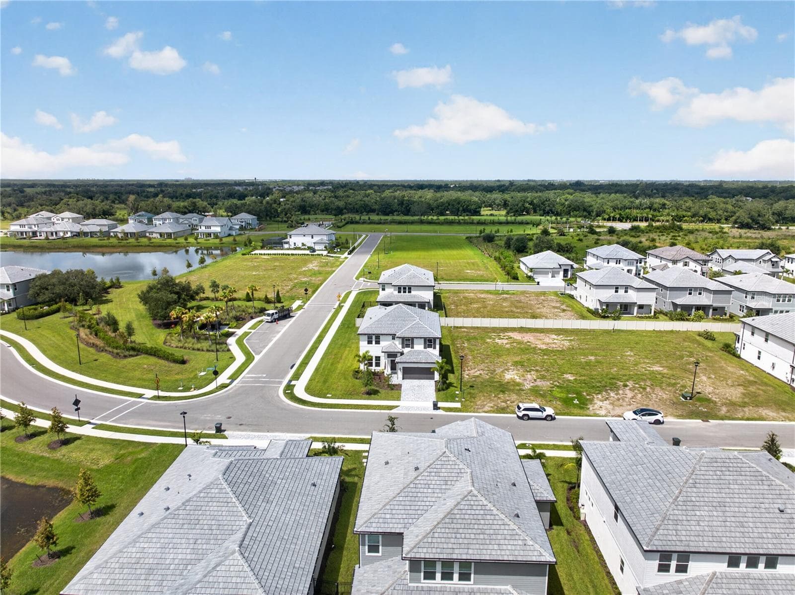 Single Family Residence at 7595 SEAHAWK AVE, SARASOTA, photo 5 of 79