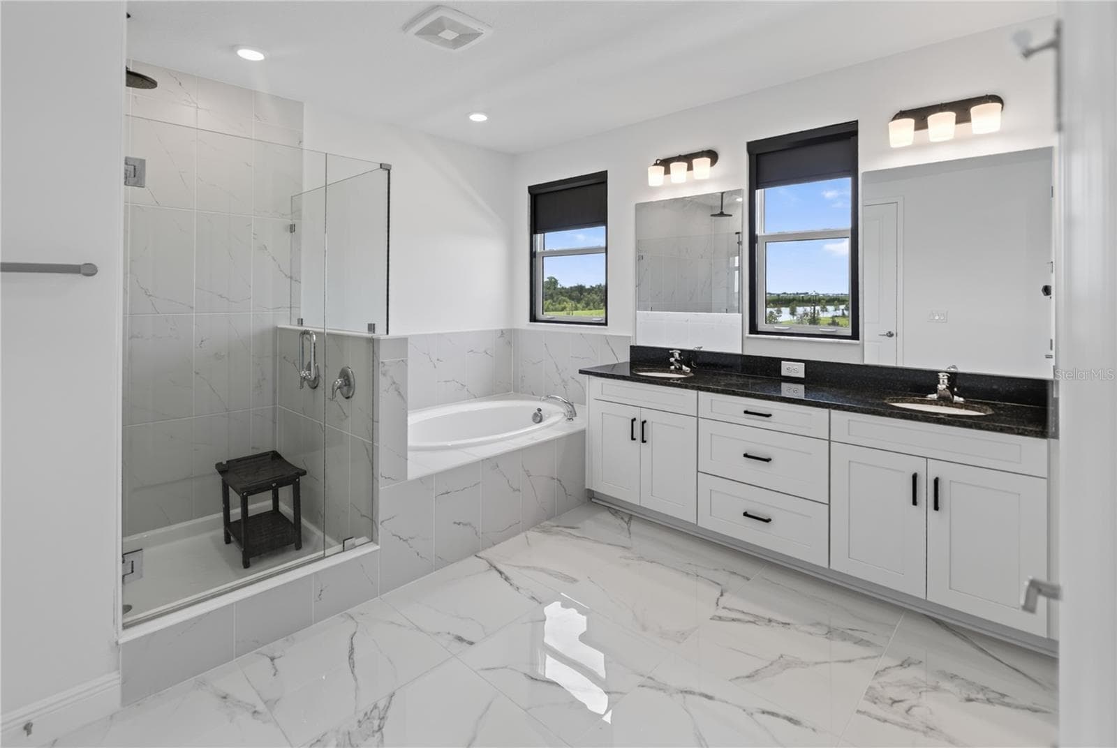 Single Family Residence at 7595 SEAHAWK AVE, SARASOTA, photo 27 of 79