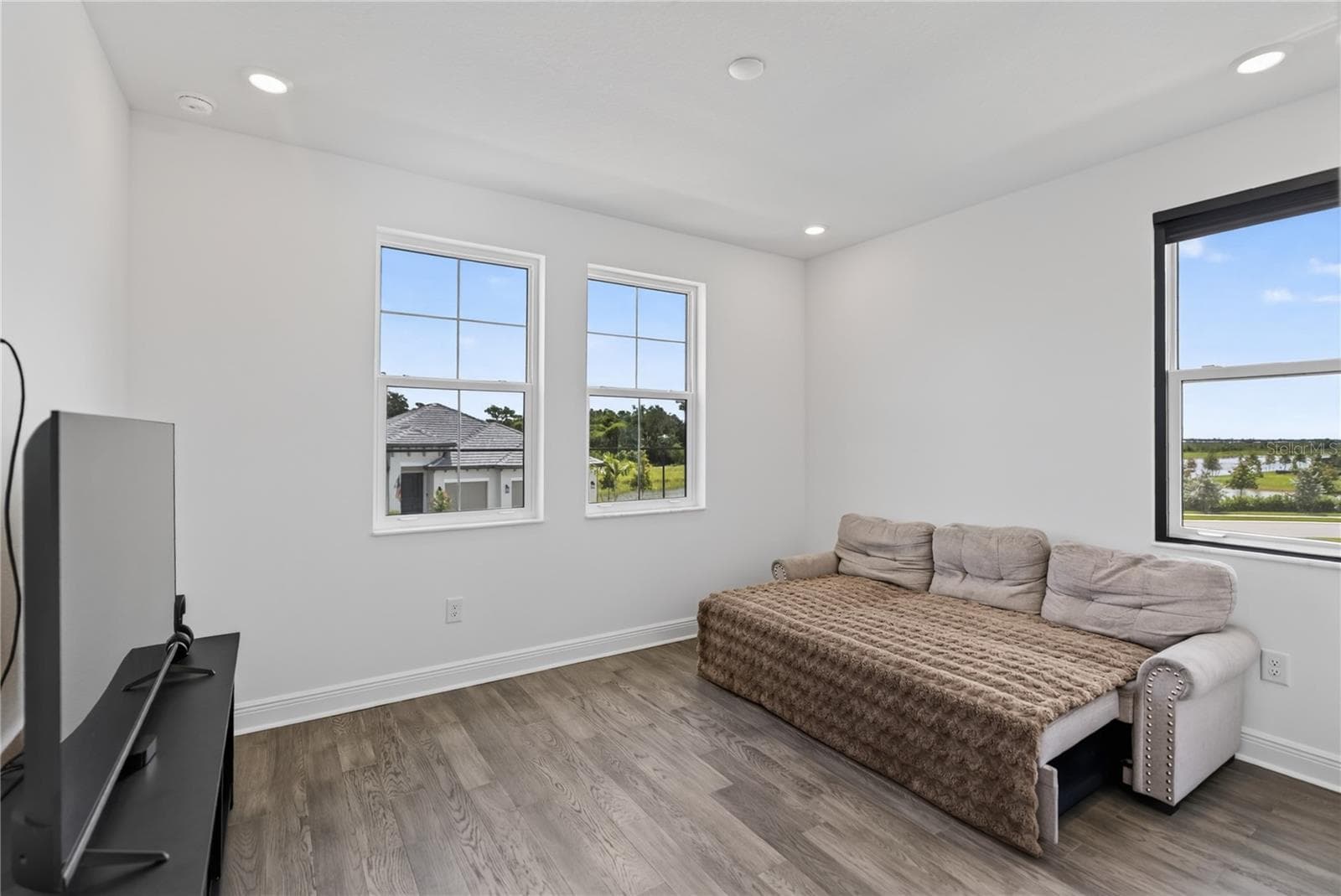 Single Family Residence at 7595 SEAHAWK AVE, SARASOTA, photo 34 of 79