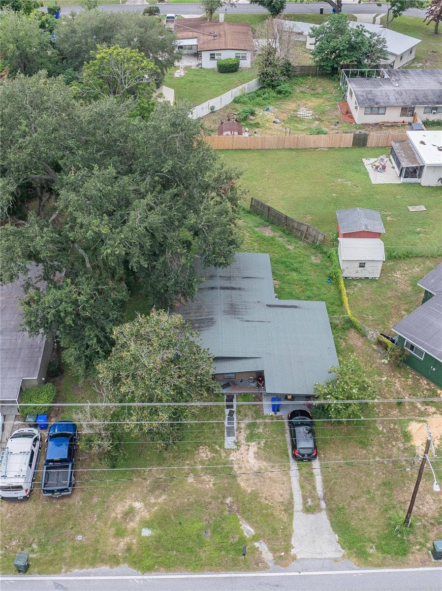 Single Family Residence at 2021 S CRYSTAL LAKE DR, LAKELAND, photo 3 of 30