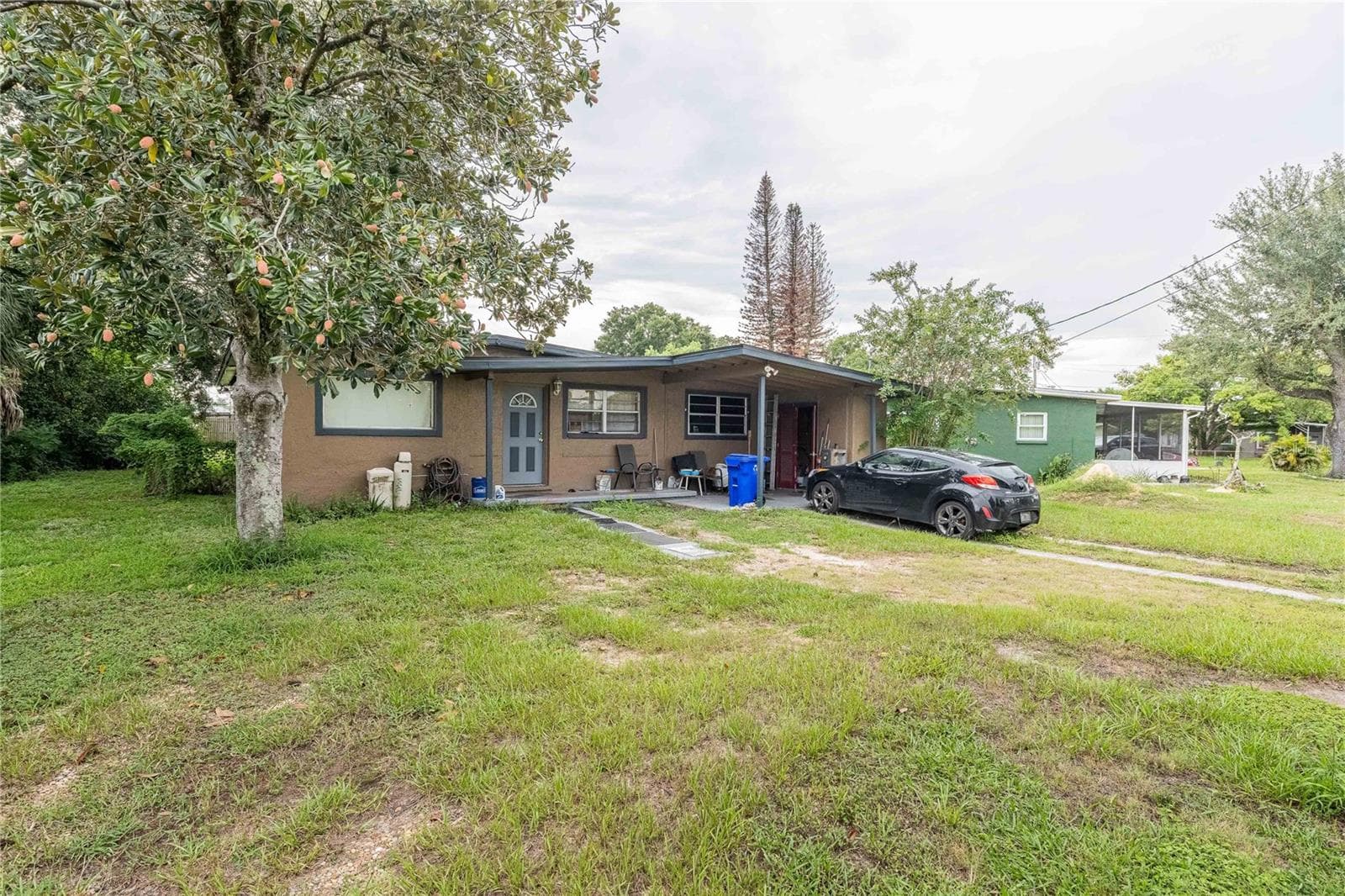 Single Family Residence at 2021 S CRYSTAL LAKE DR, LAKELAND, photo 4 of 30