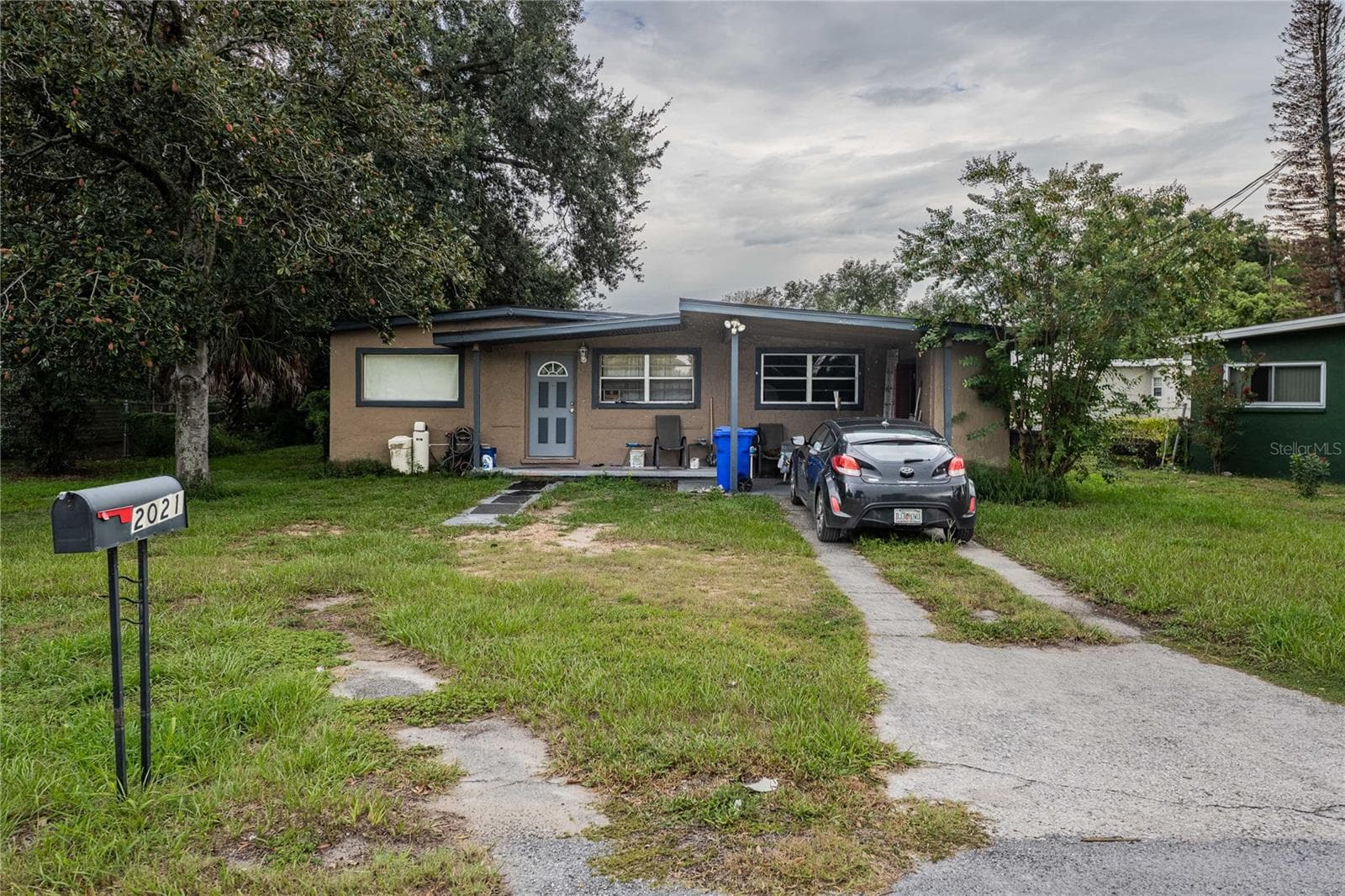 Single Family Residence at 2021 S CRYSTAL LAKE DR, LAKELAND, photo 5 of 30