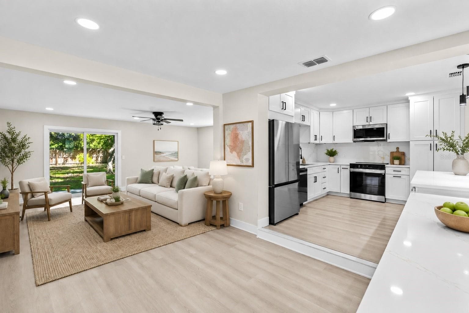 Staged Flex - 1104 S LOIS AVE, TAMPA