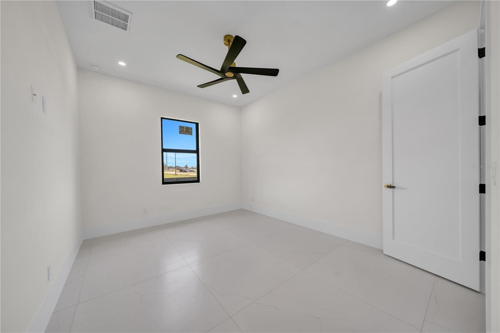 Single Family Residence at 2421 N SANTA BARBARA BLVD N, CAPE CORAL, photo 29 of 48