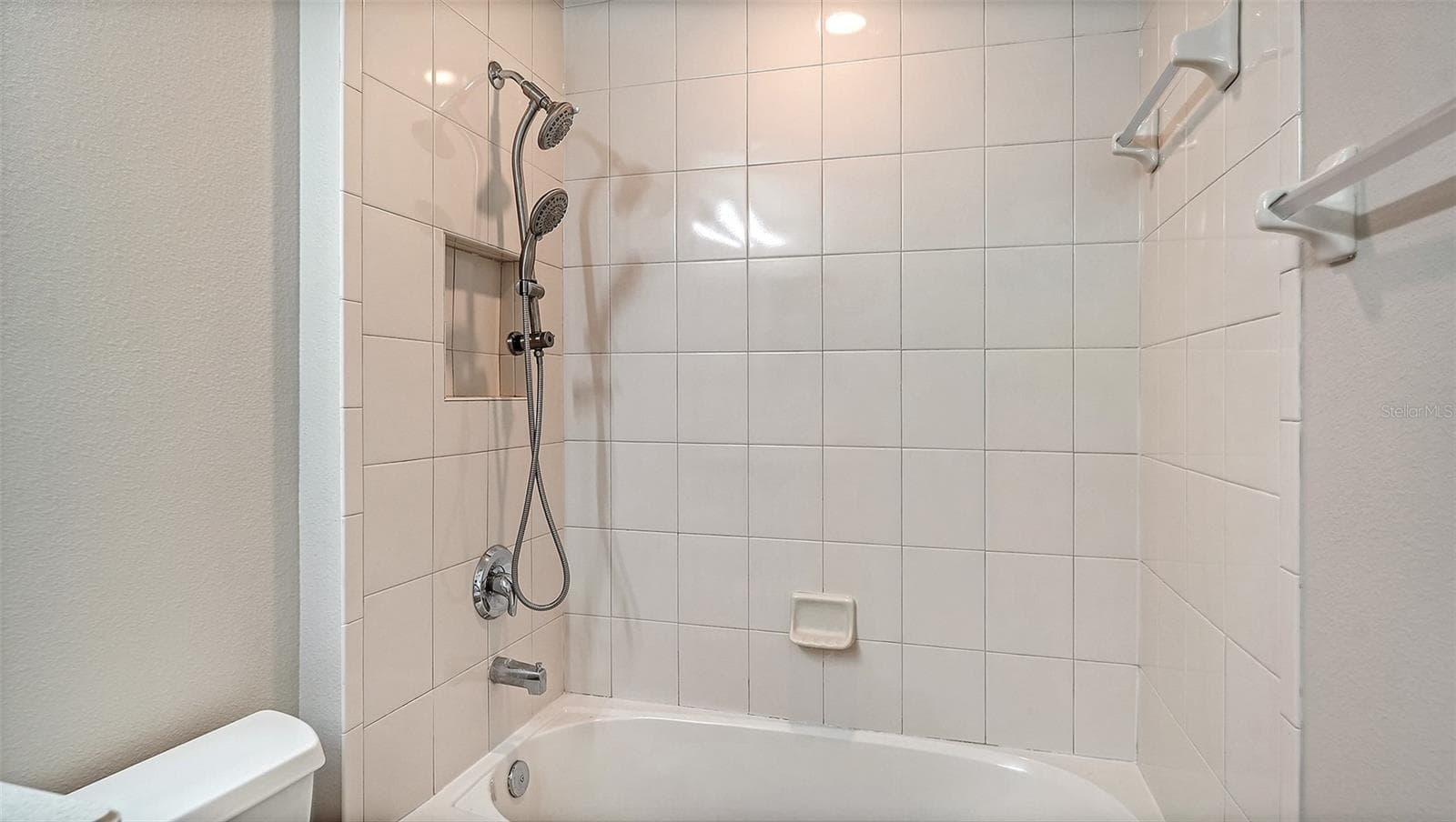 And Shower - 11480 52ND CT E, PARRISH