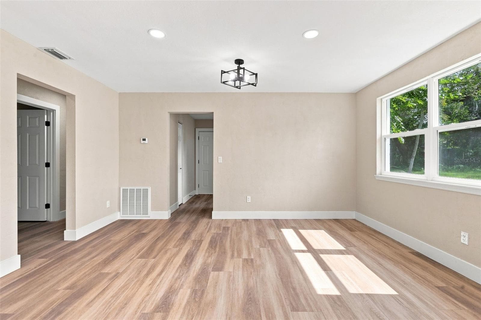 Single Family Residence at 256 LAWS LN, ORMOND BEACH, photo 11 of 35