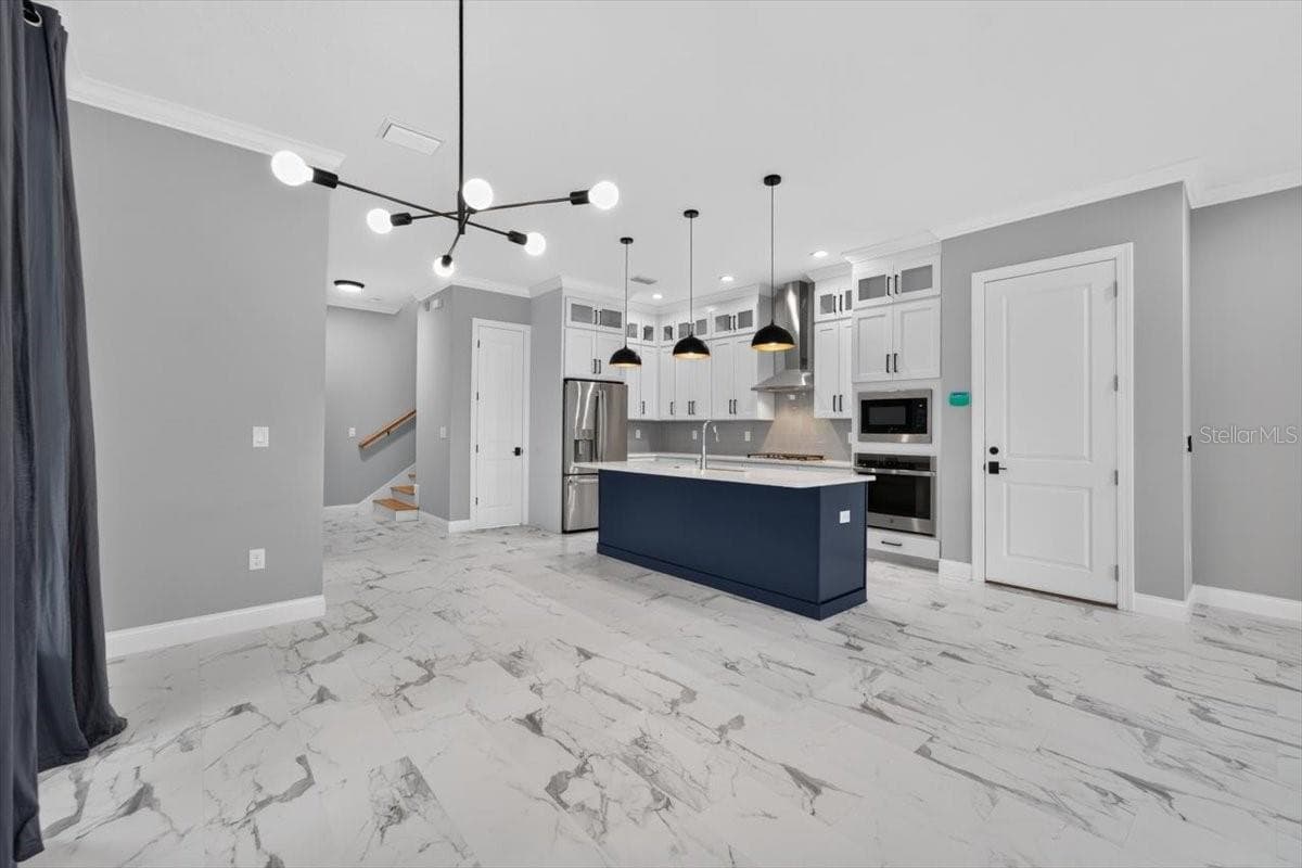 Townhouse at 2501 W NORTH A ST #B, TAMPA, photo 16 of 93