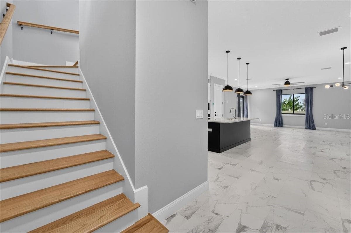 Townhouse at 2501 W NORTH A ST #B, TAMPA, photo 23 of 93