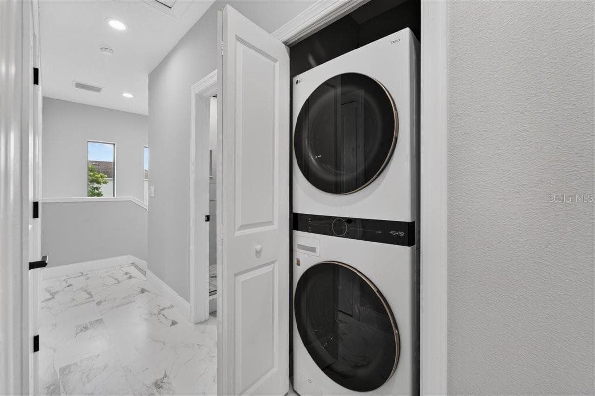 Townhouse at 2501 W NORTH A ST #B, TAMPA, photo 37 of 93