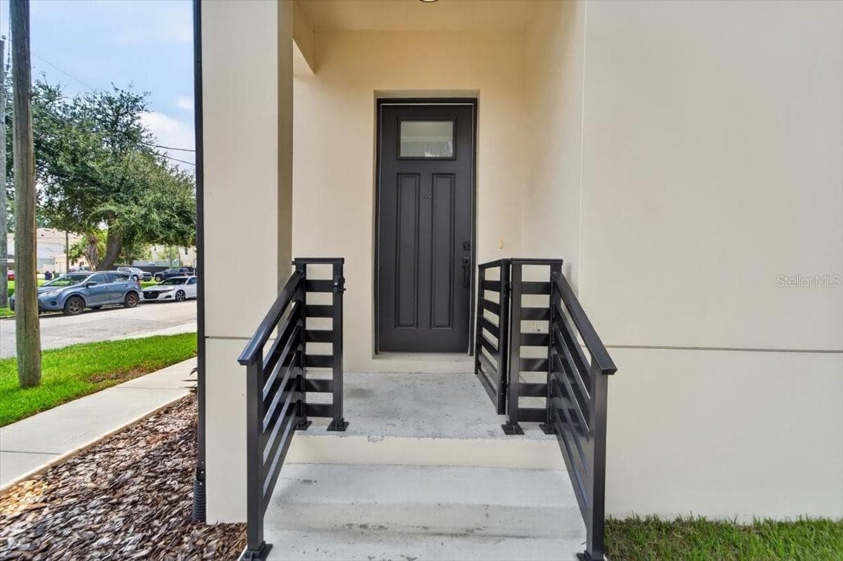 Townhouse at 2501 W NORTH A ST #B, TAMPA, photo 75 of 93