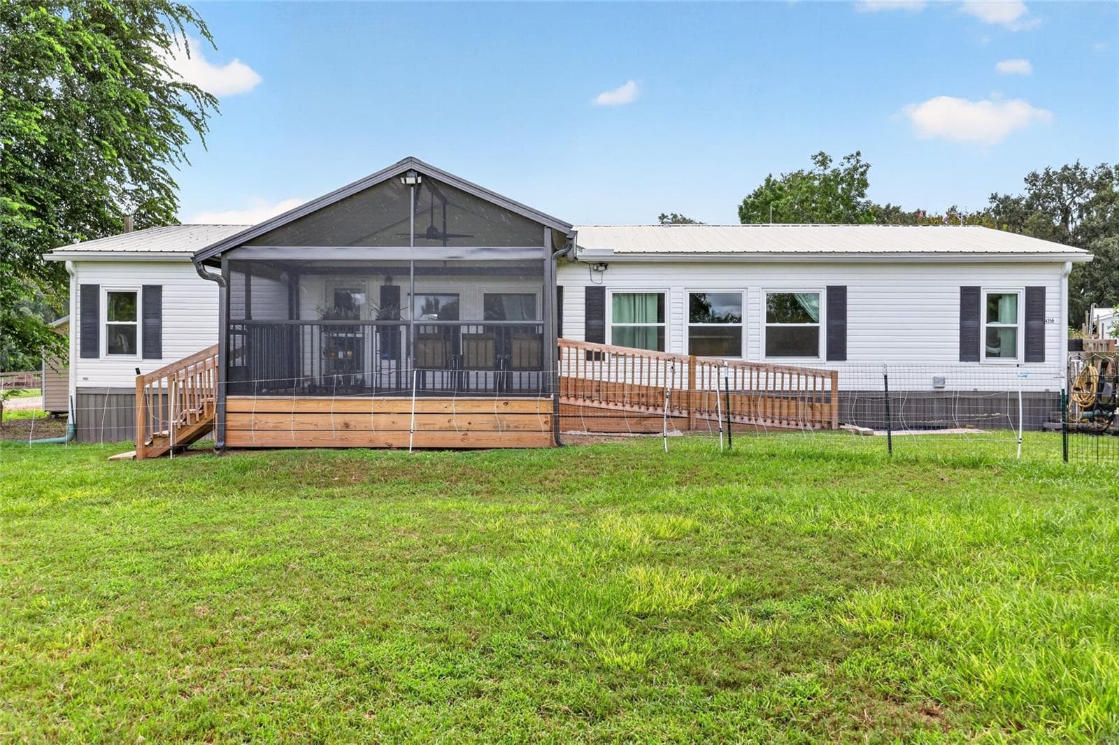 Manufactured Home at 4256 SE 150TH ST, SUMMERFIELD, photo 6 of 56