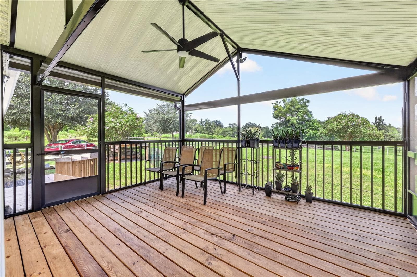Screen porch - 4256 SE 150TH ST, SUMMERFIELD