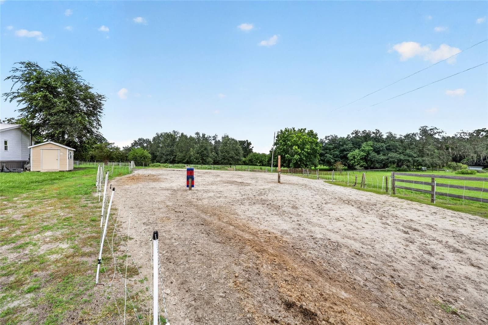 Dry lot or Arena - 4256 SE 150TH ST, SUMMERFIELD