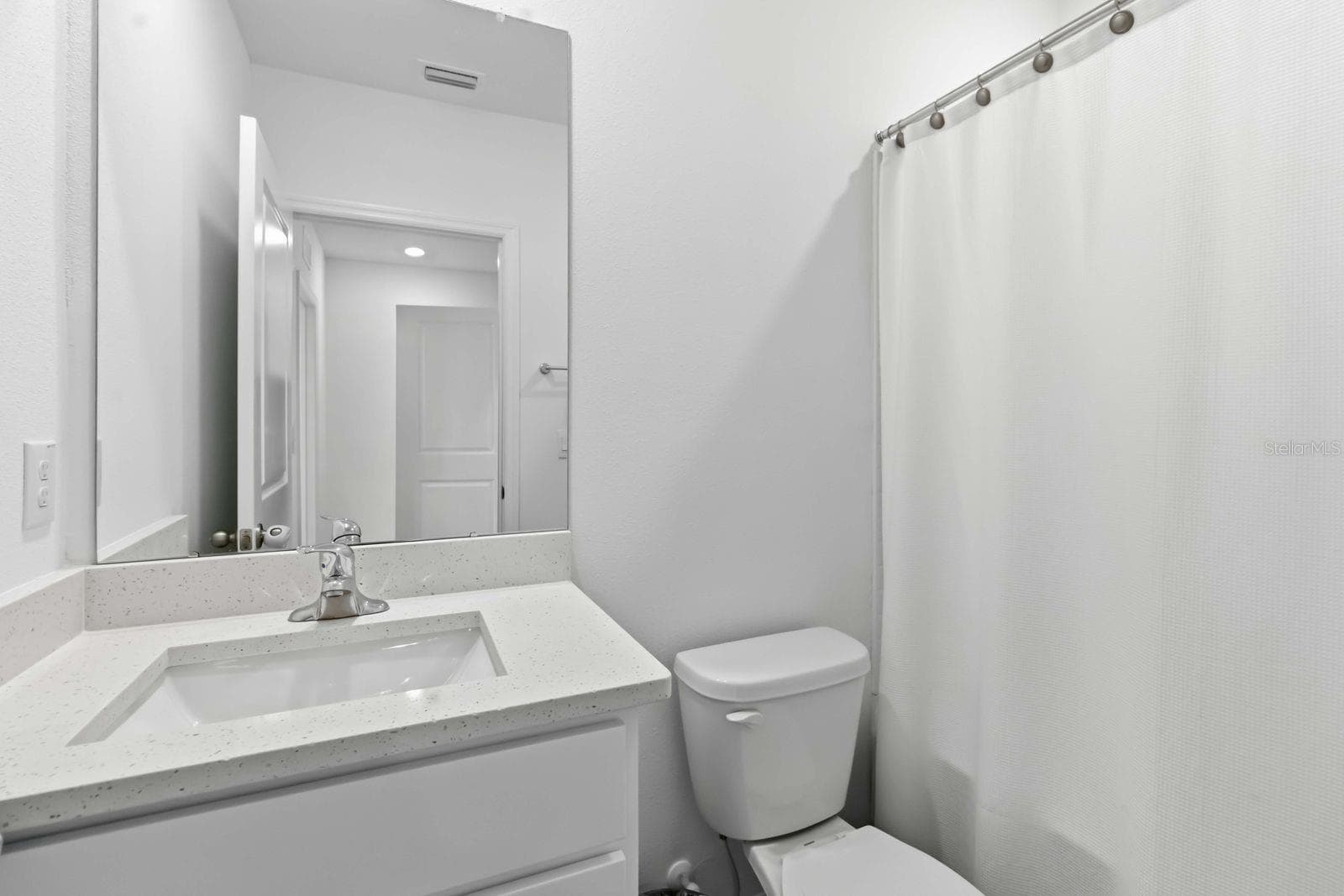 Townhouse at 4461 RACHEL FALLS DR, TAMPA, photo 20 of 37