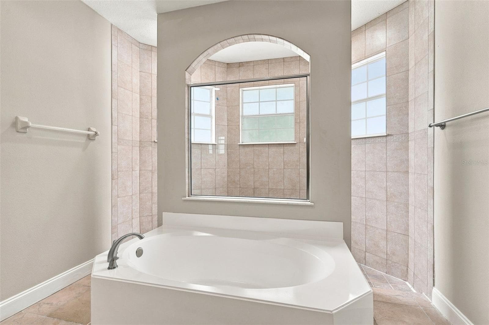 Single Family Residence at 1341 JECENIA BLOSSOM DR, APOPKA, photo 28 of 36