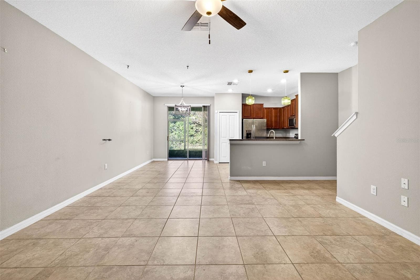 Townhouse at 9754 PEMBROOKE PINES, SUN CITY CENTER, photo 9 of 50