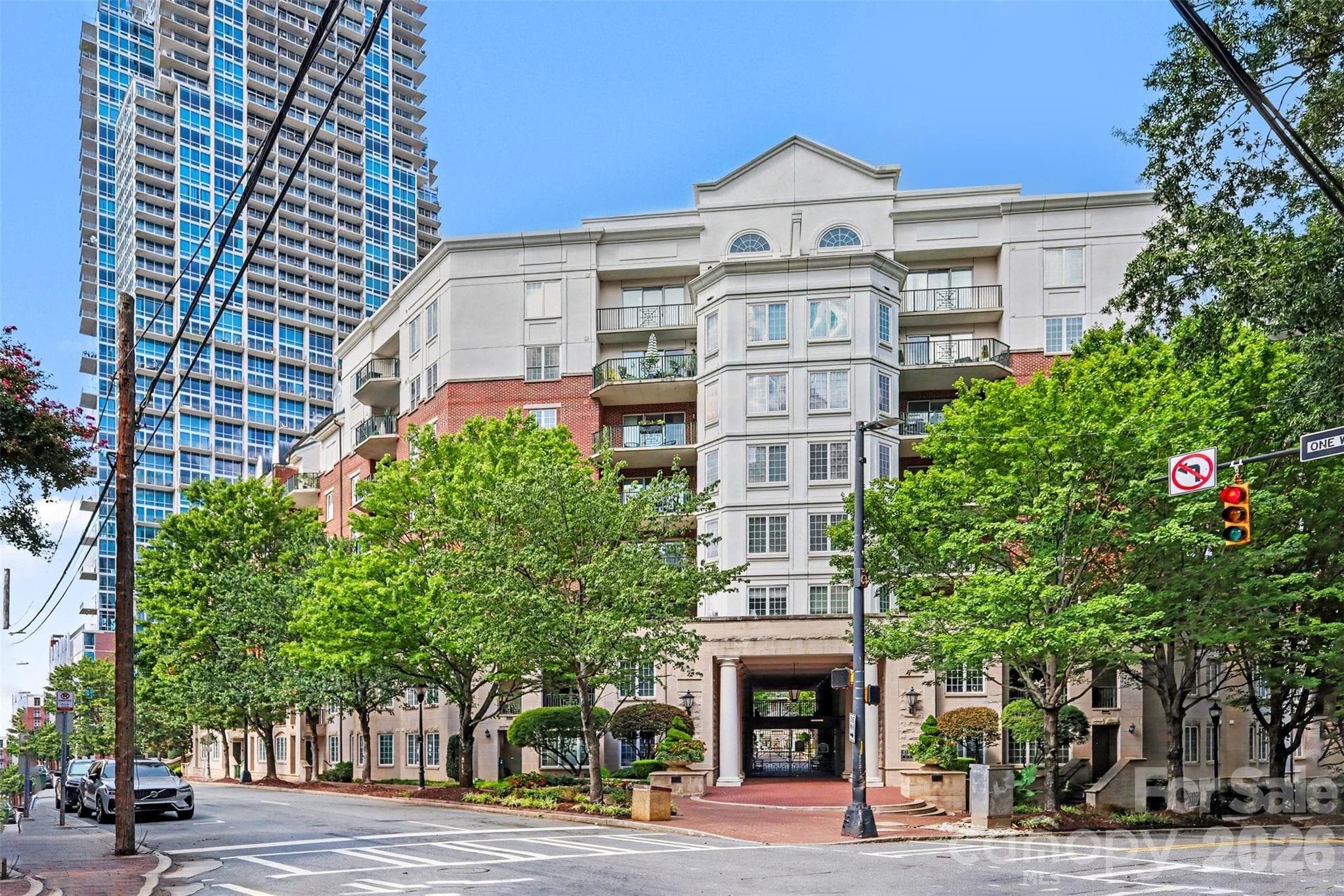 300 W 5th Street