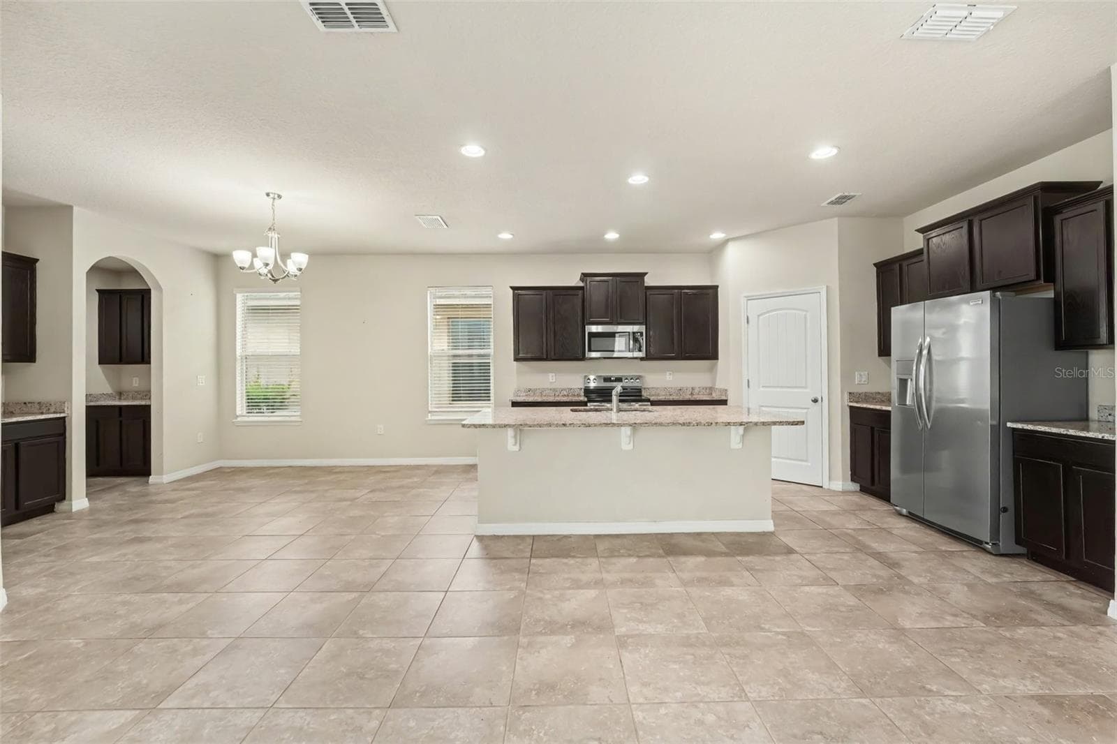 Single Family Residence at 10625 ATWATER BAY DR, WINTER GARDEN, photo 11 of 33