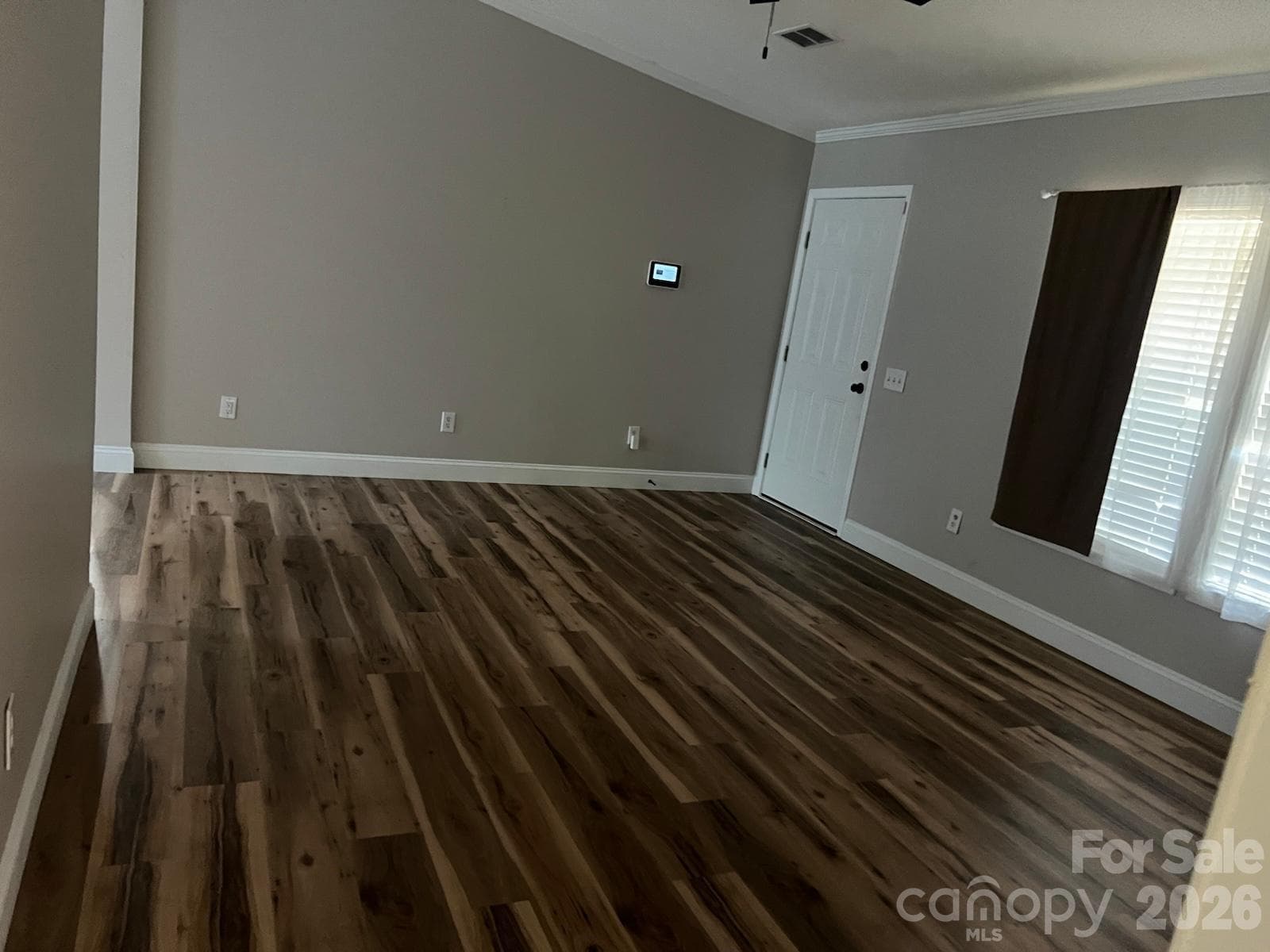 Single Family Residence at 322 Woodcrest Drive, York, photo 5 of 24