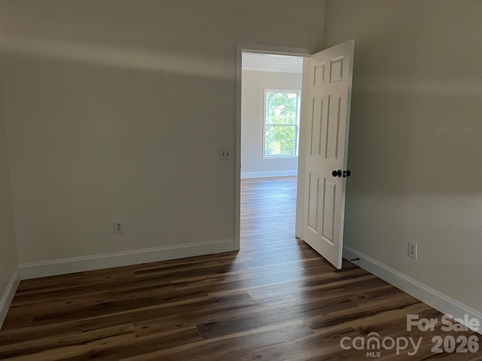Single Family Residence at 322 Woodcrest Drive, York, photo 16 of 24