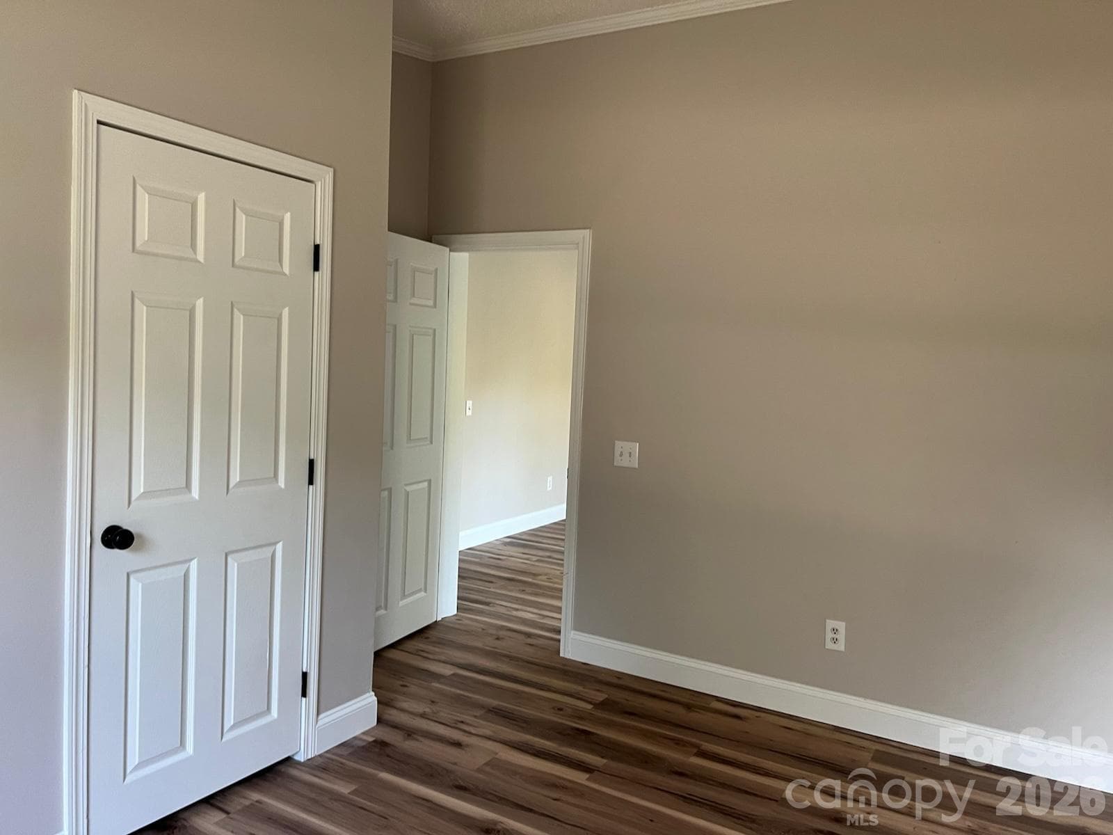 Single Family Residence at 322 Woodcrest Drive, York, photo 20 of 24